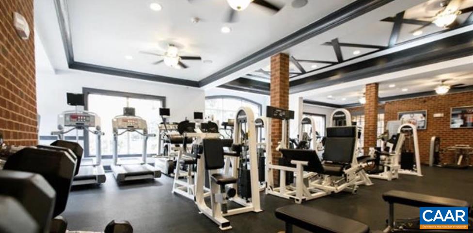 190 YELLOWSTONE DR Unit: 201