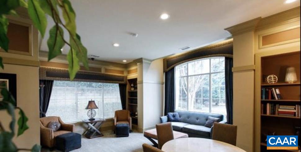 190 YELLOWSTONE DR Unit: 201