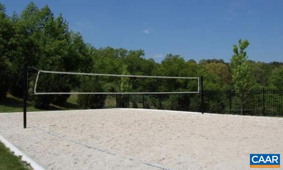 190 YELLOWSTONE DR Unit: 201