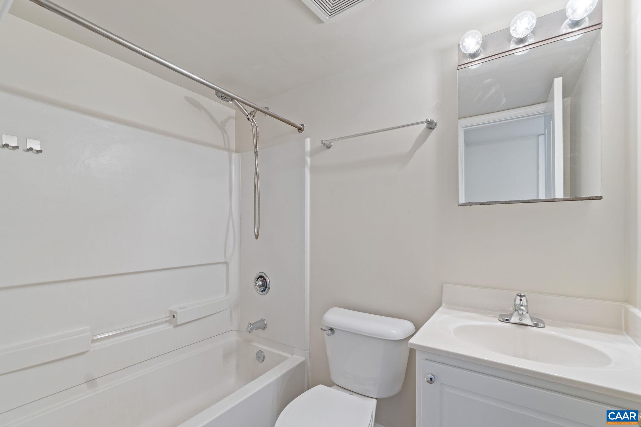 1264 VILLA LN Unit: C