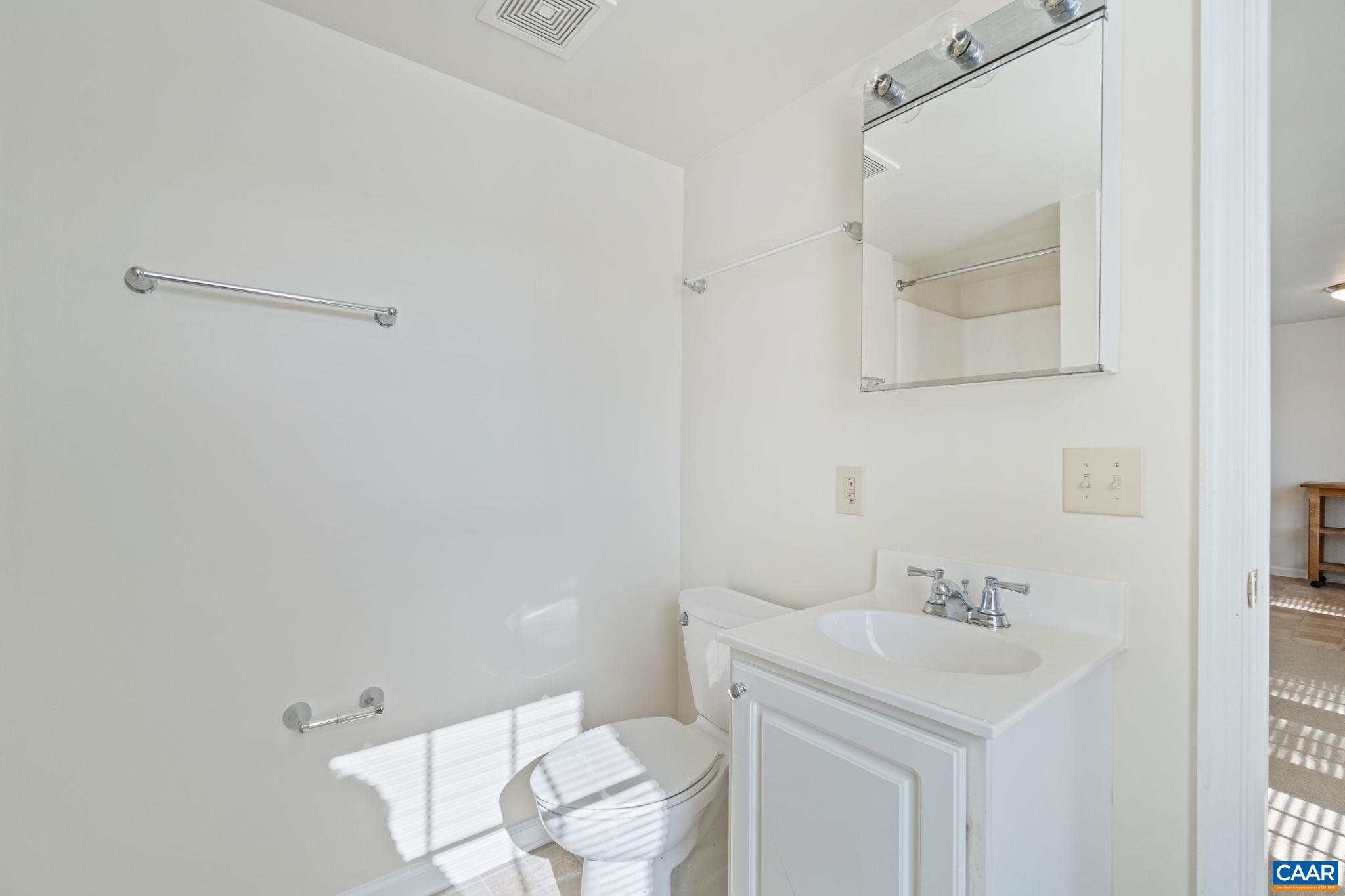 1264 VILLA LN Unit: C