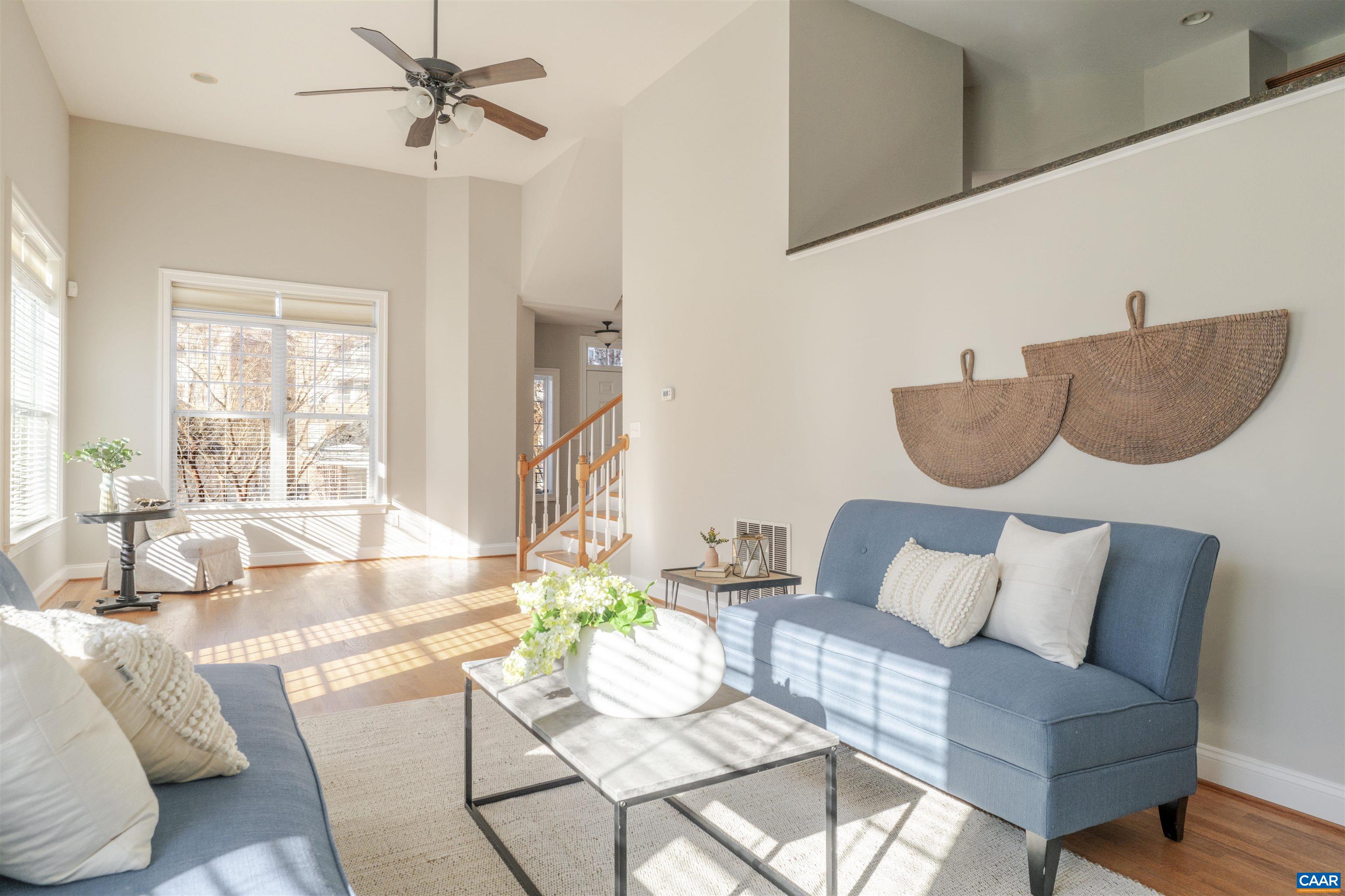 1045 GLENWOOD STATION LN