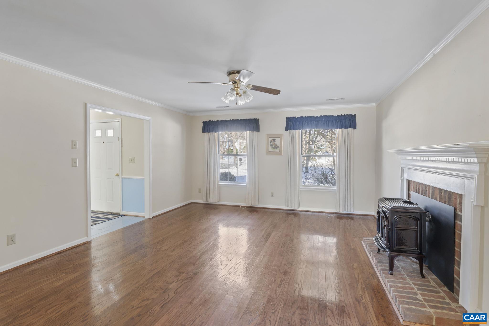 1889 STEEPLECHASE RUN