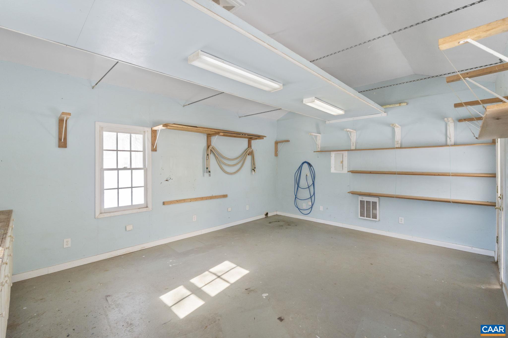 1889 STEEPLECHASE RUN