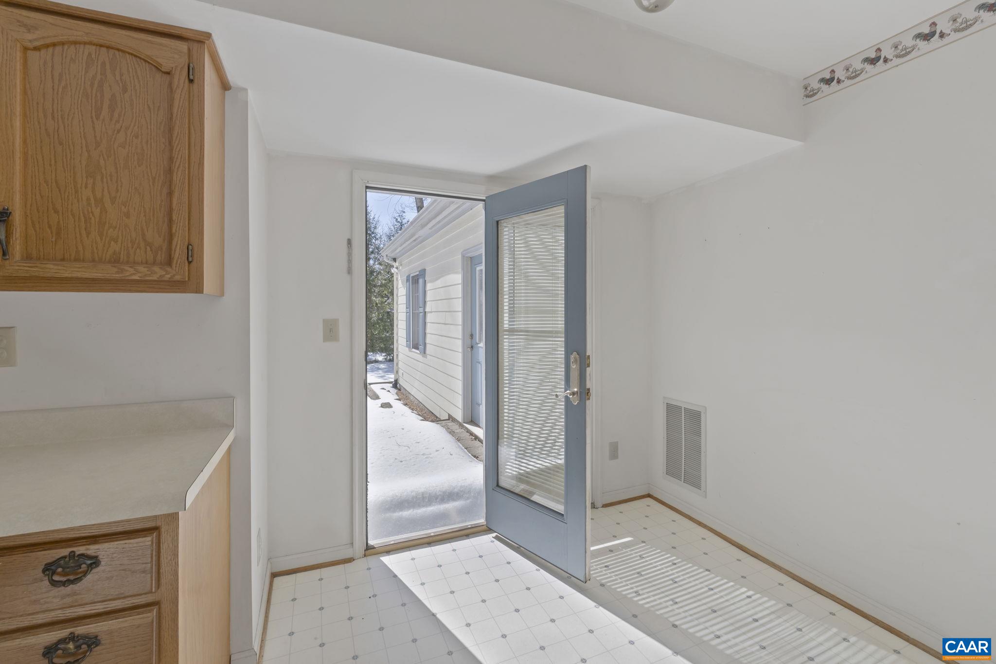 1889 STEEPLECHASE RUN