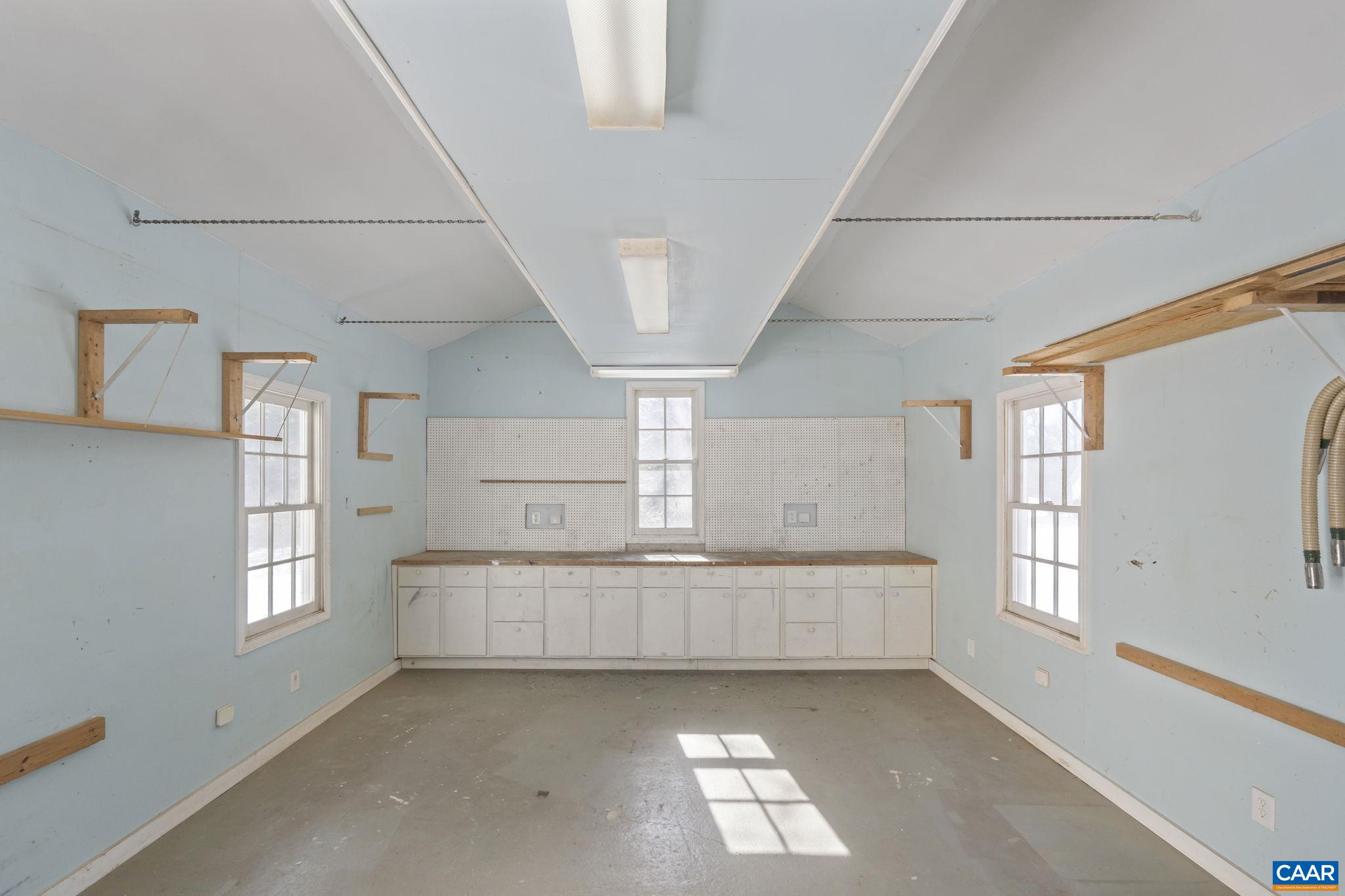 1889 STEEPLECHASE RUN