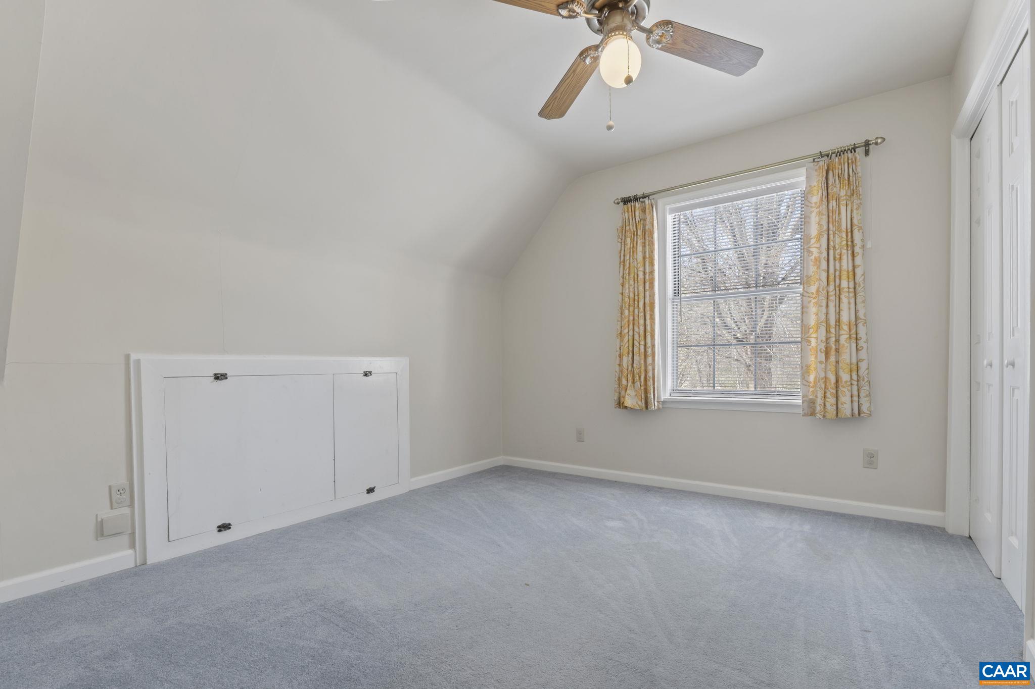 1889 STEEPLECHASE RUN