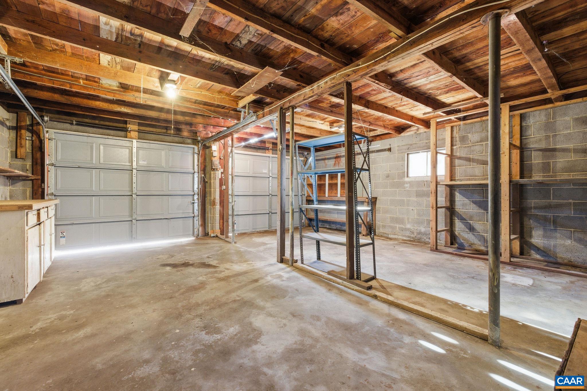 201 PALATINE AVE