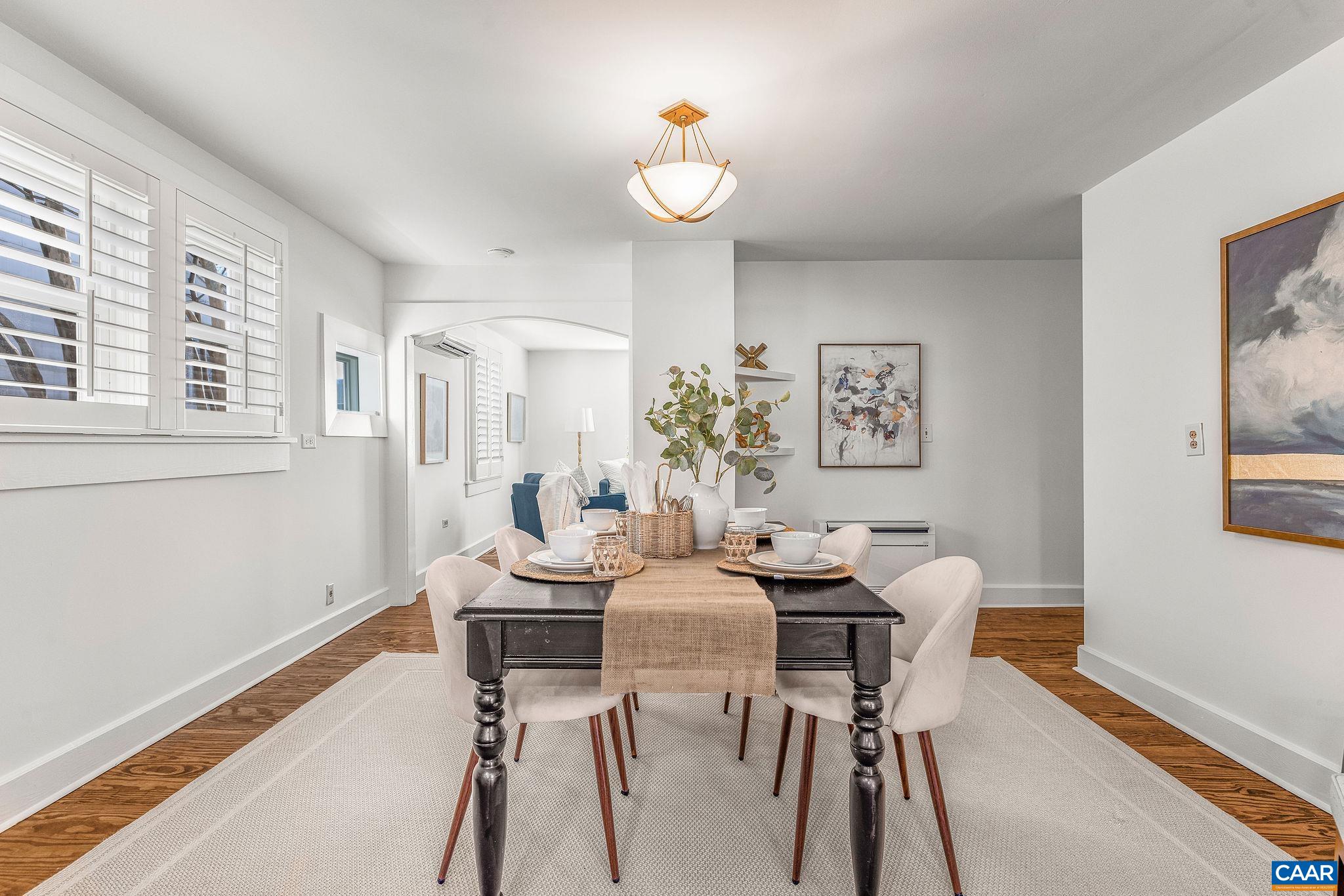 201 PALATINE AVE