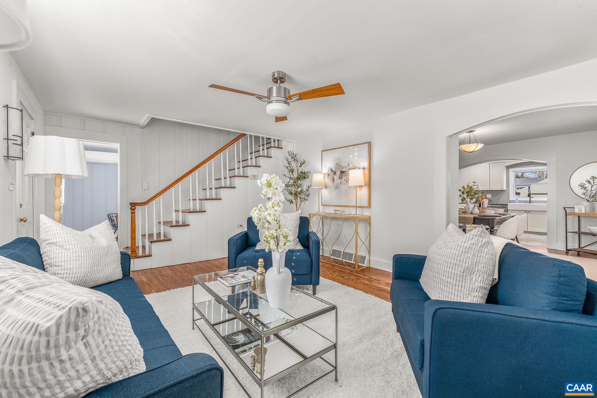 201 PALATINE AVE