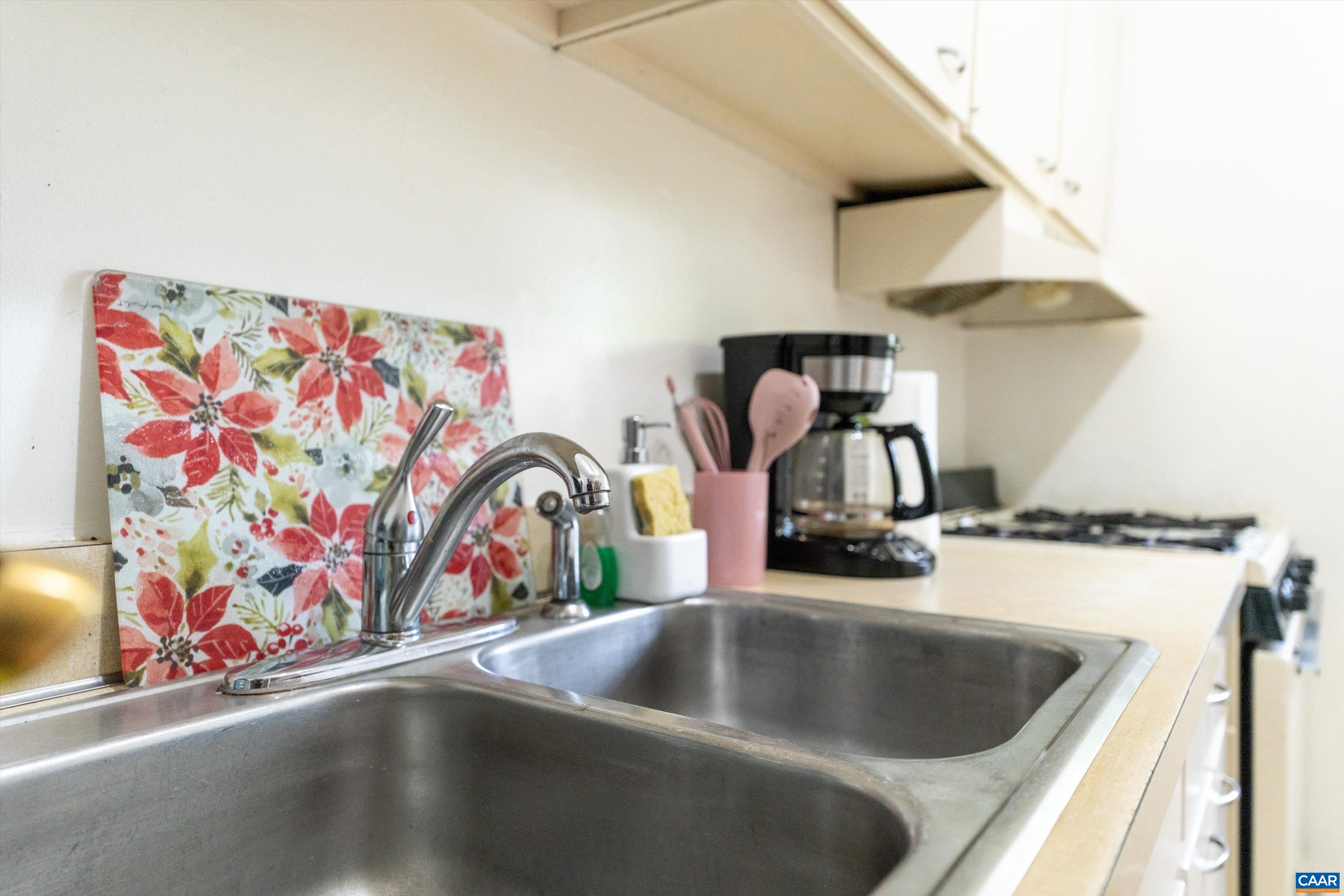 2517 HYDRAULIC RD Unit: 73