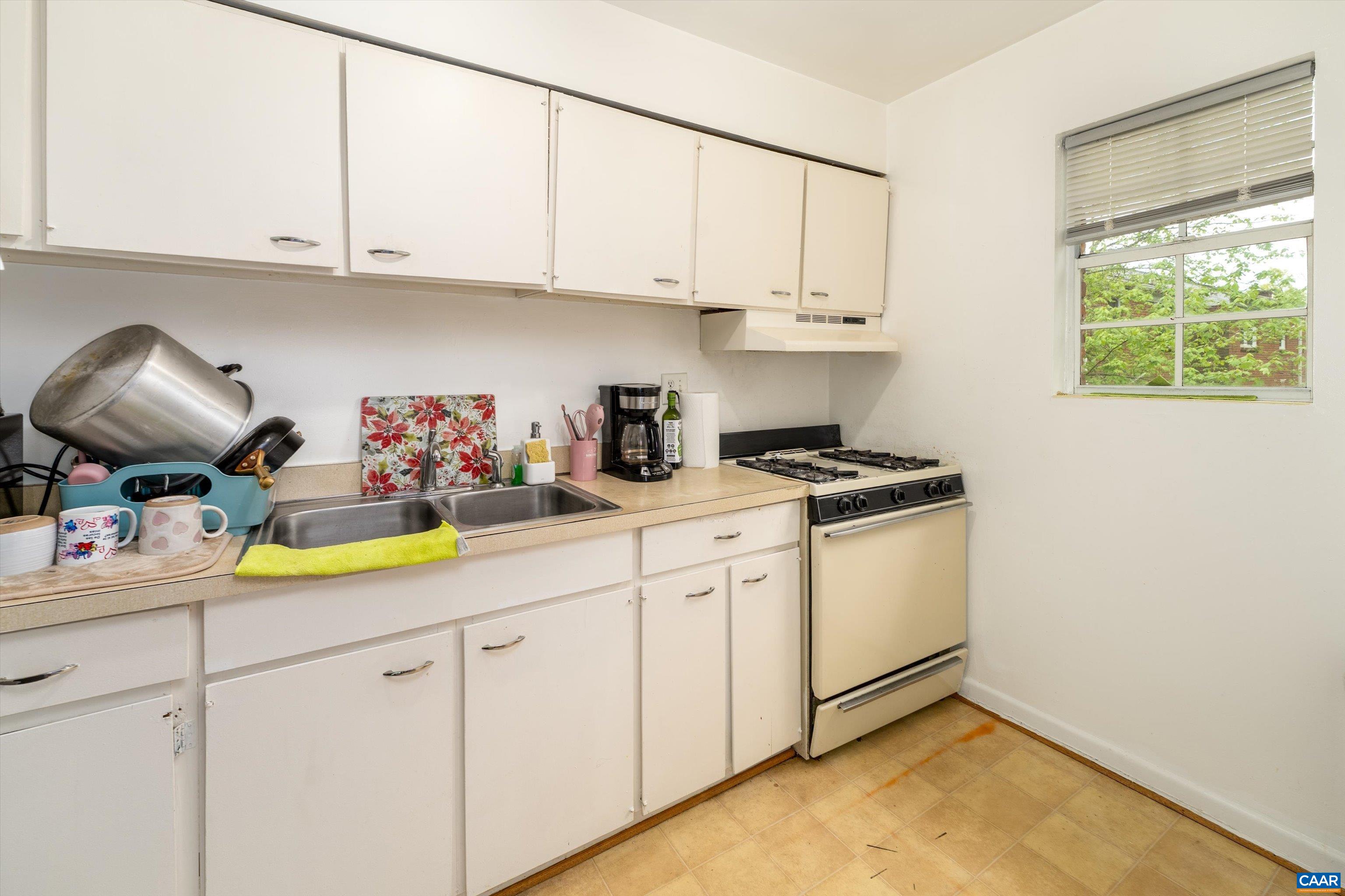 2517 HYDRAULIC RD Unit: 73