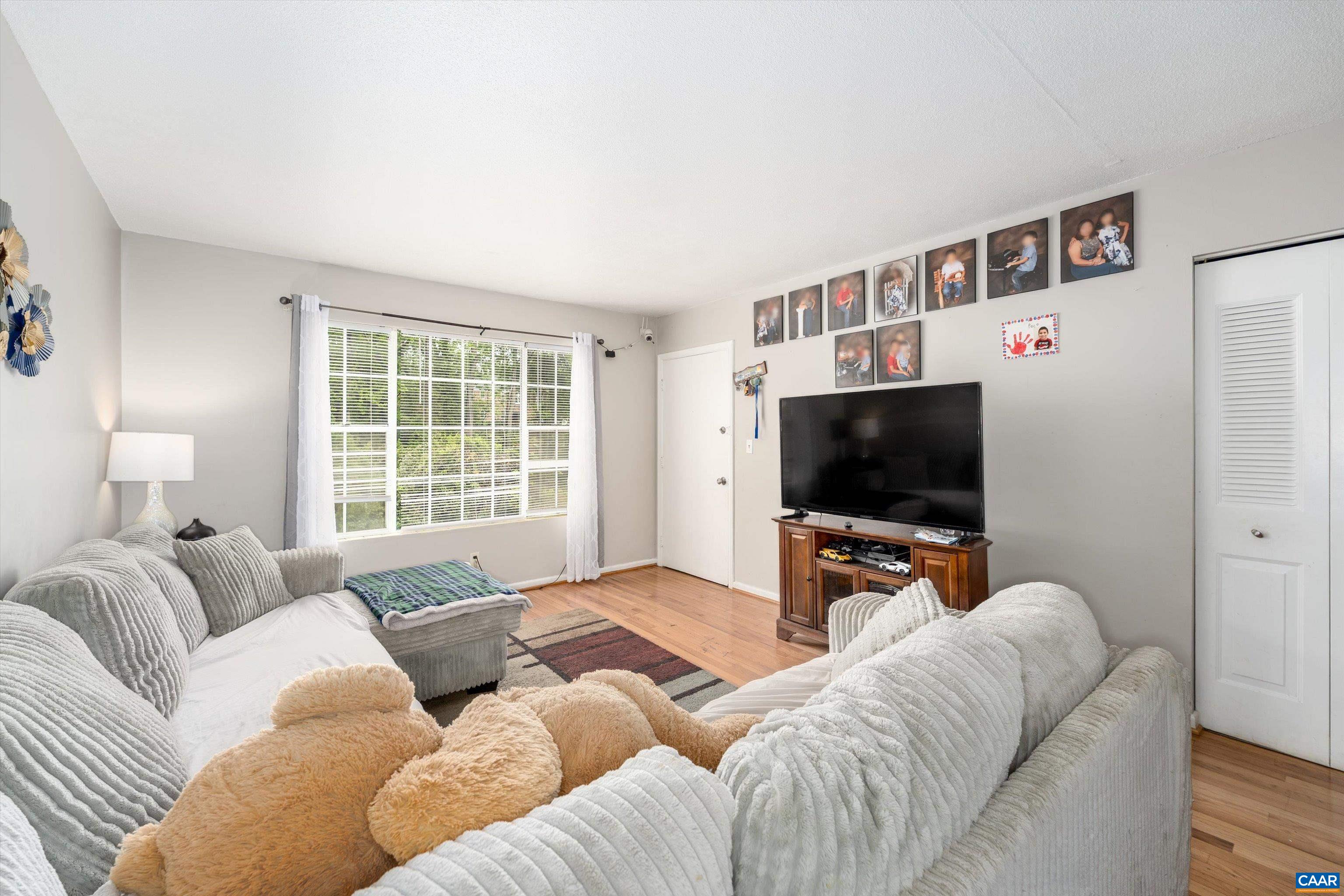 2517 HYDRAULIC RD Unit: 73