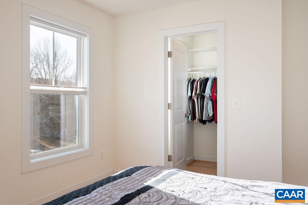 103 LONGWOOD DR Unit: E