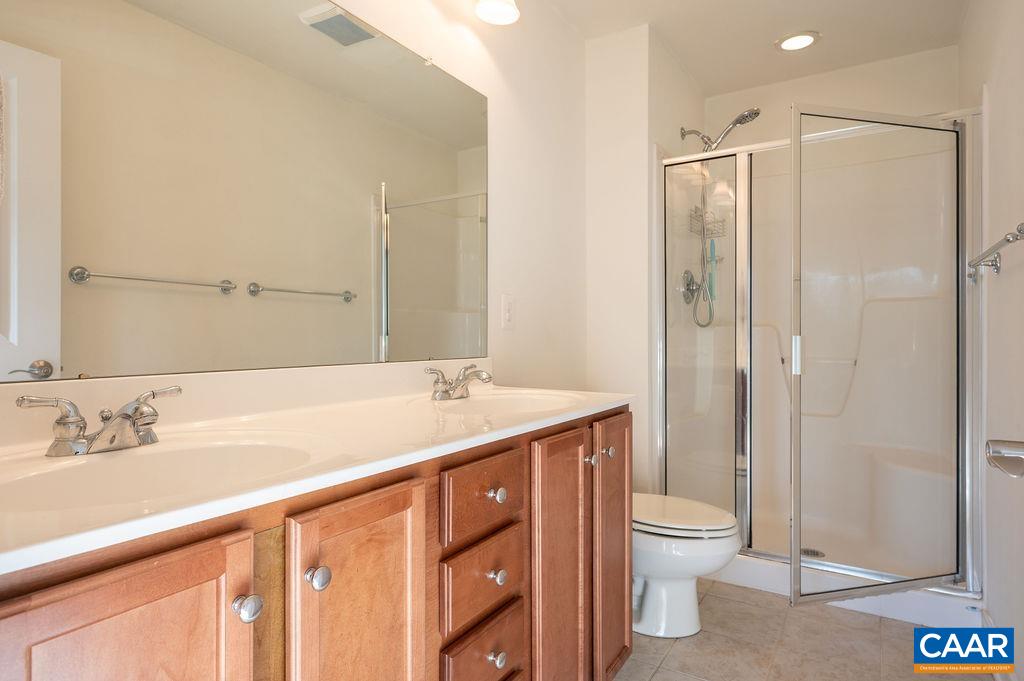 103 LONGWOOD DR Unit: E