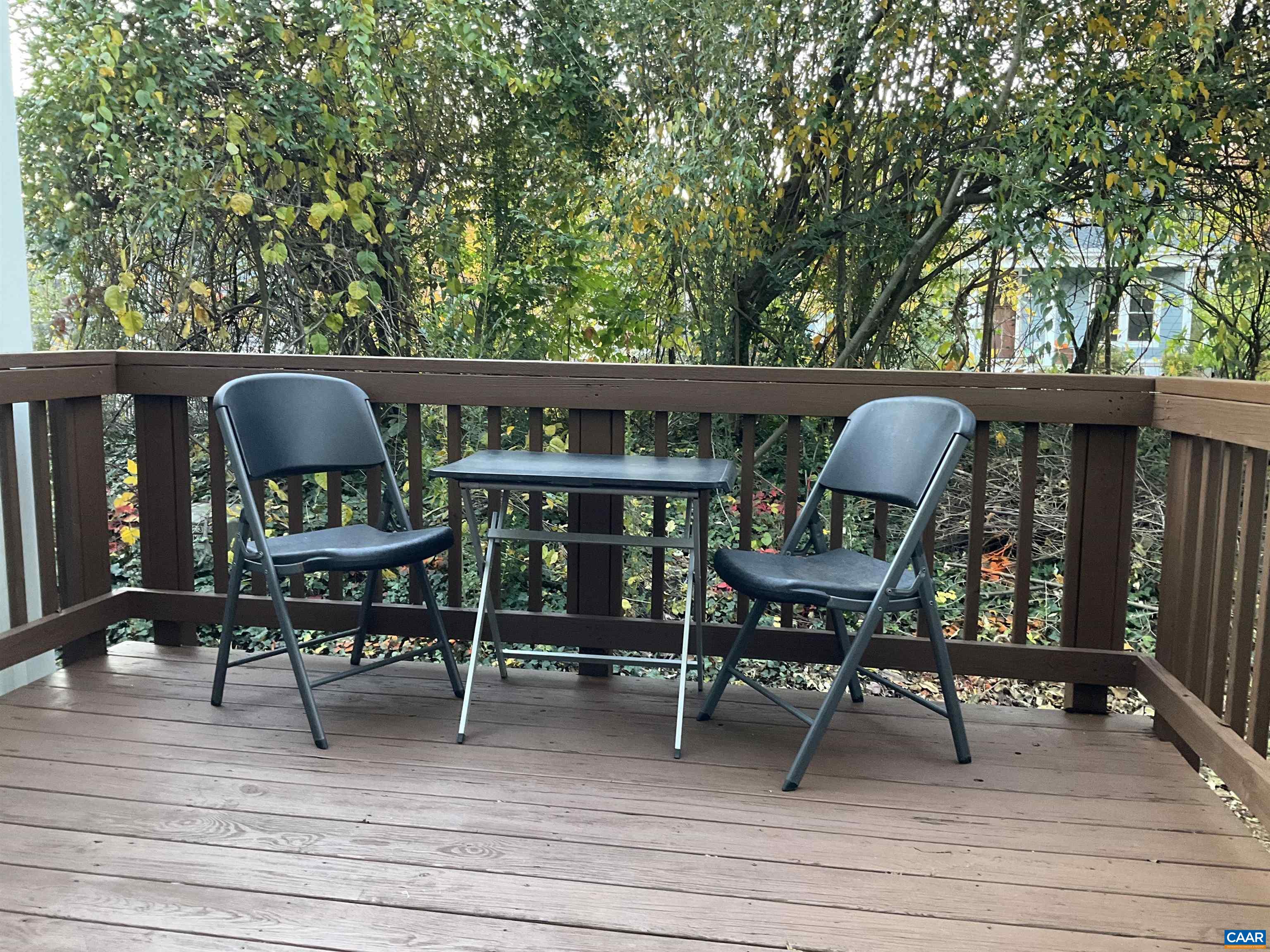 103 LONGWOOD DR Unit: E