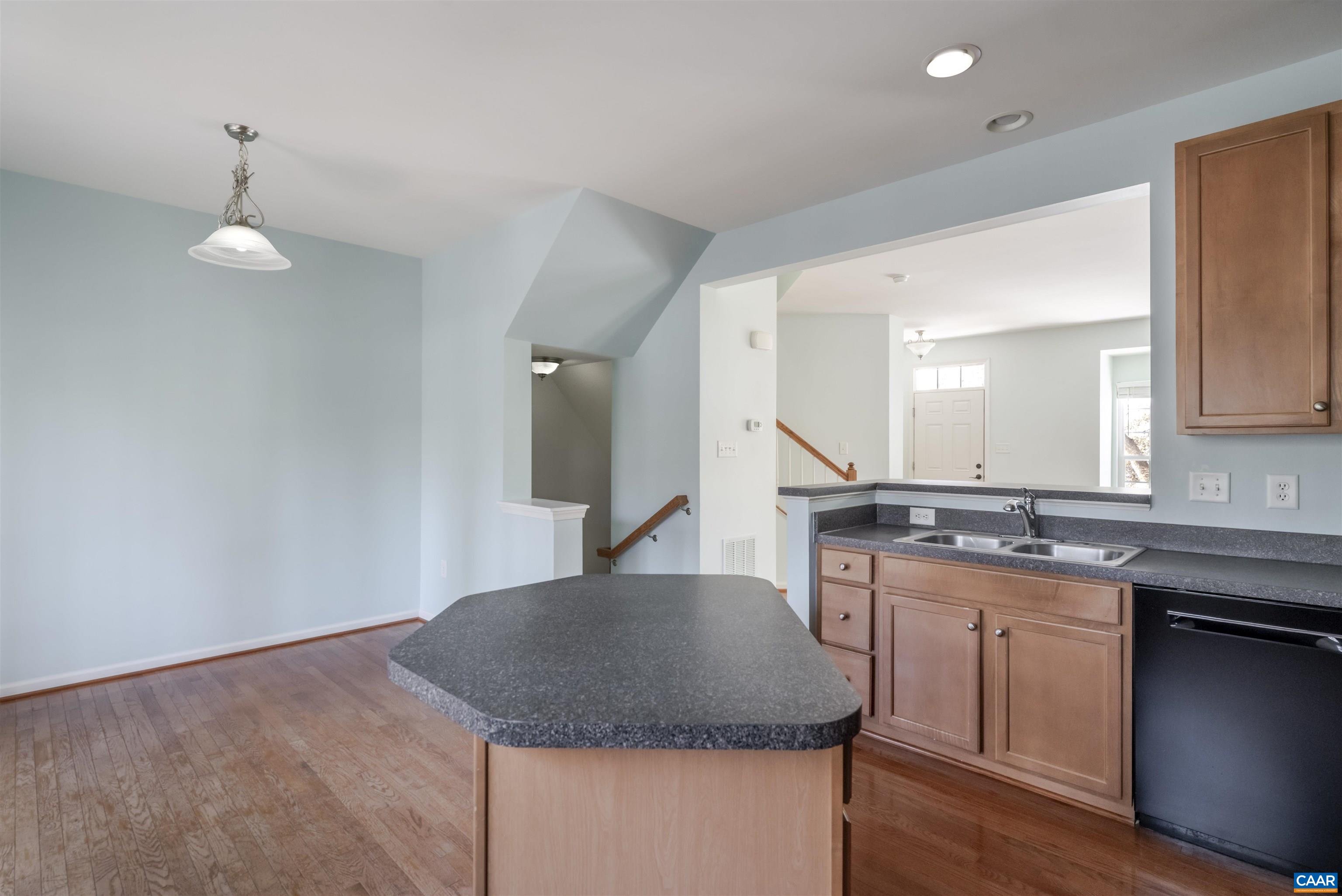 856 ROCK CREEK RD