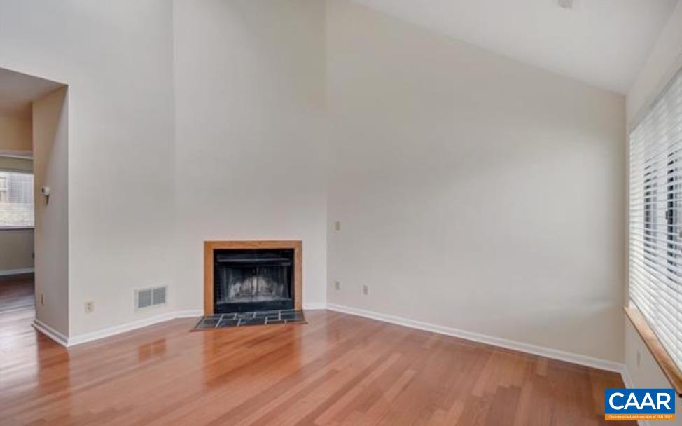 1583 BIRNAM DR