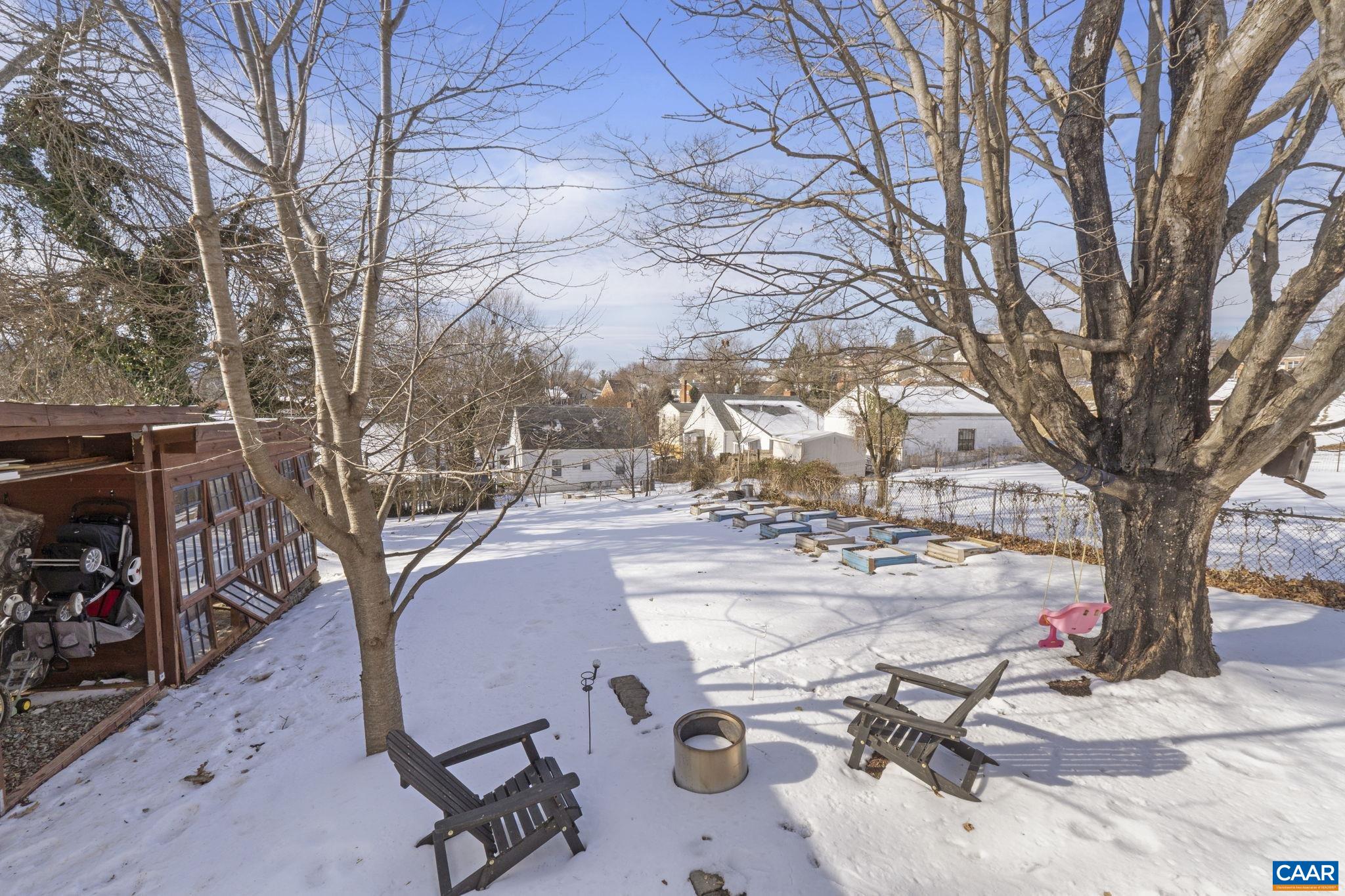 1319 RIVERDALE DR