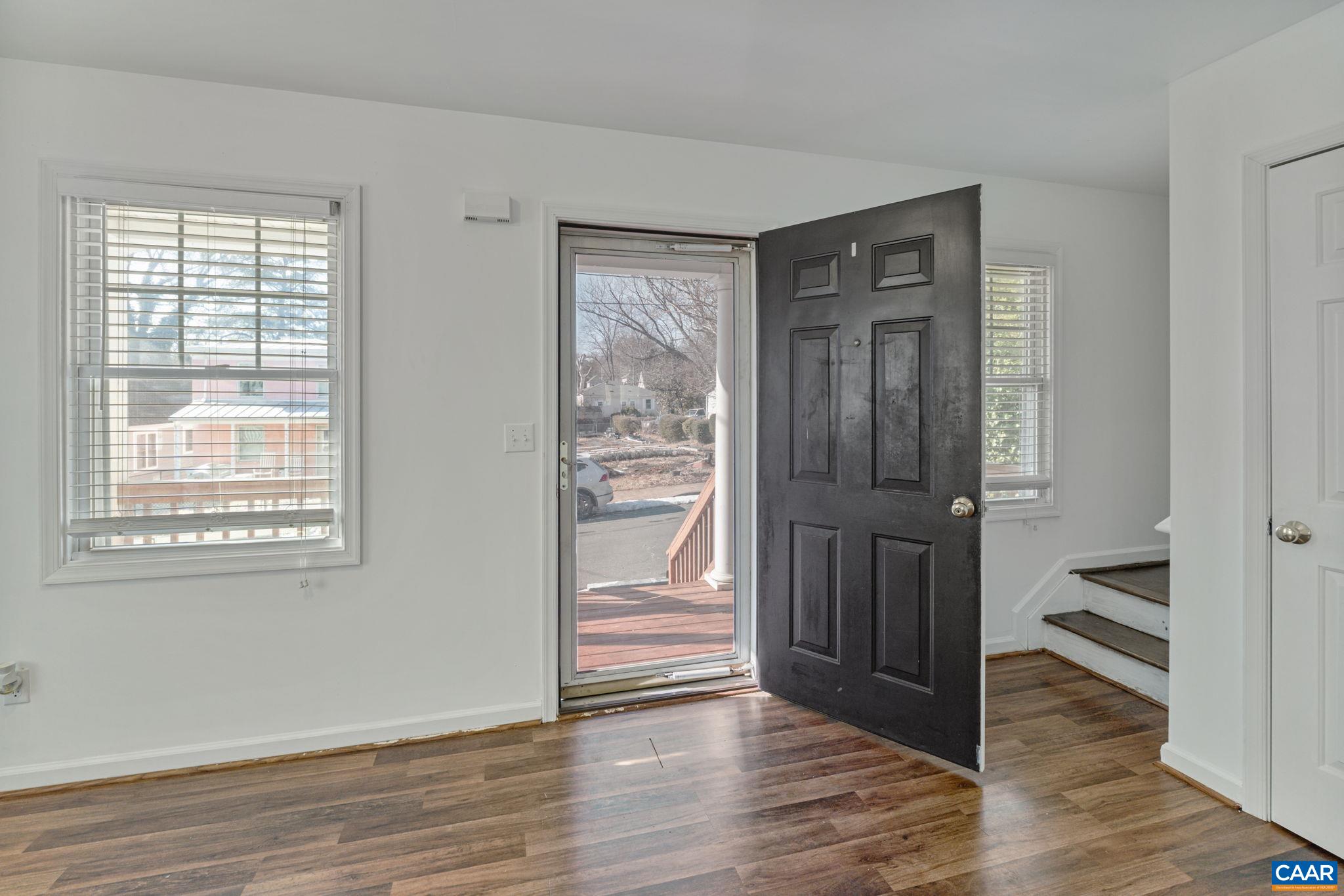 354 NW 10 1/2 ST