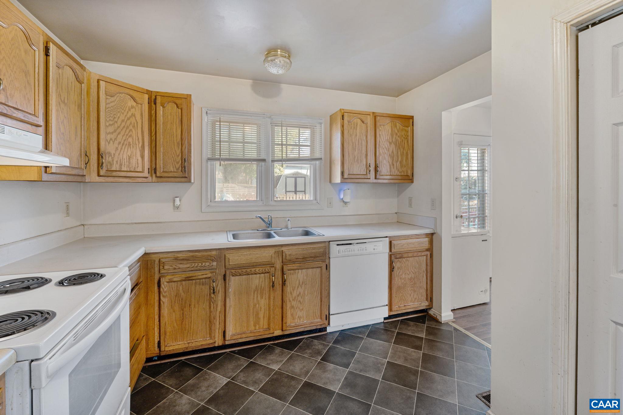 354 NW 10 1/2 ST
