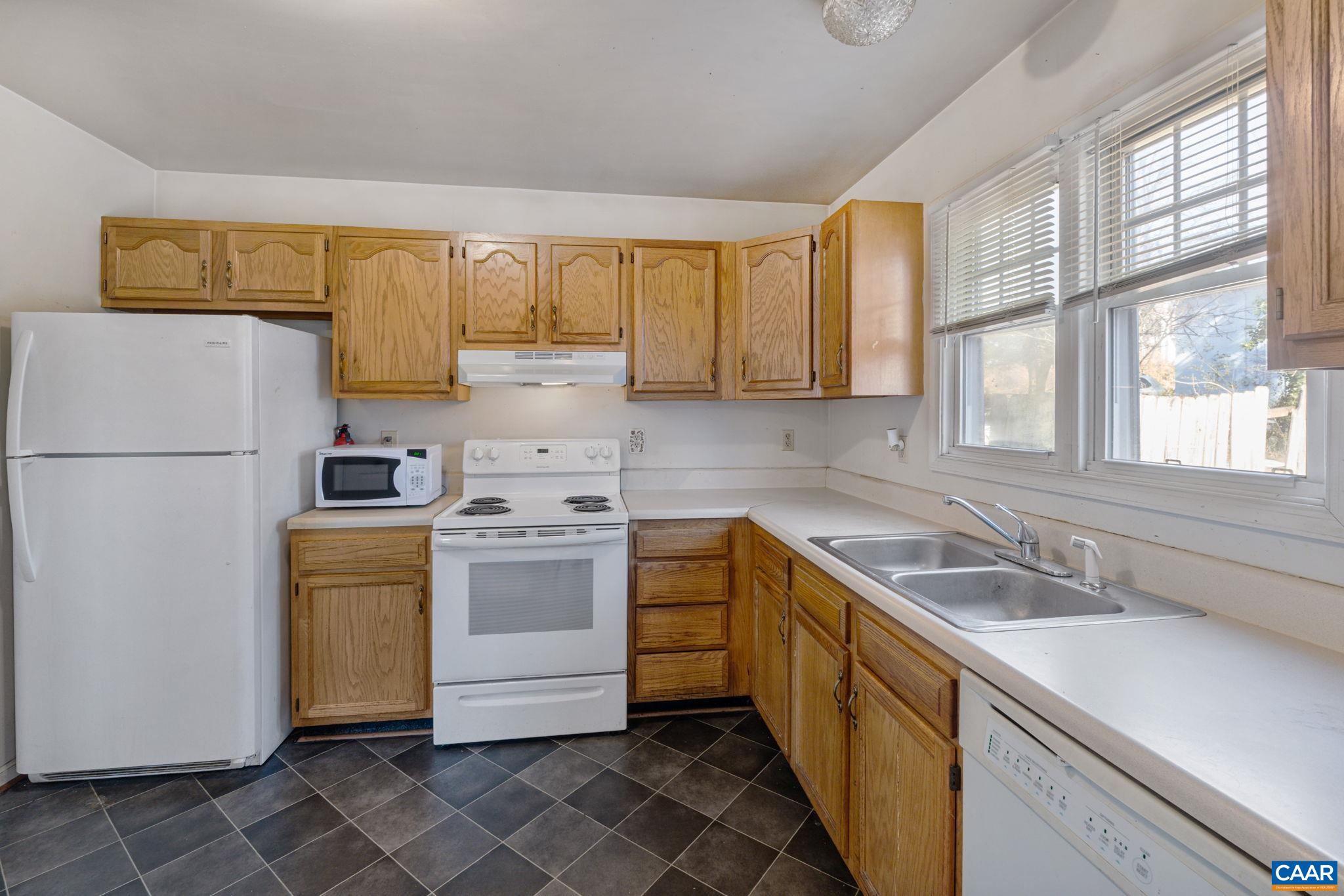 354 NW 10 1/2 ST
