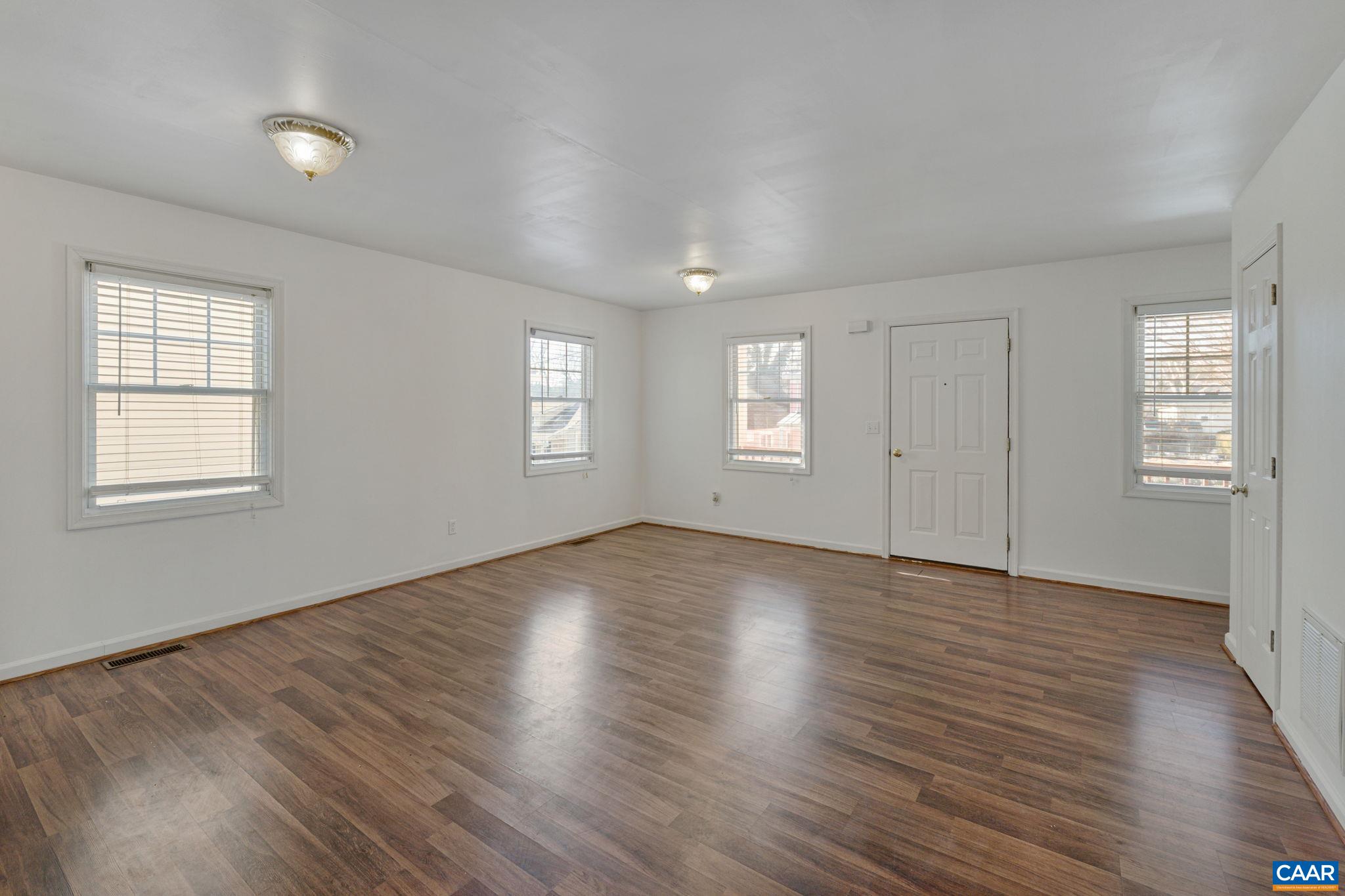 354 NW 10 1/2 ST