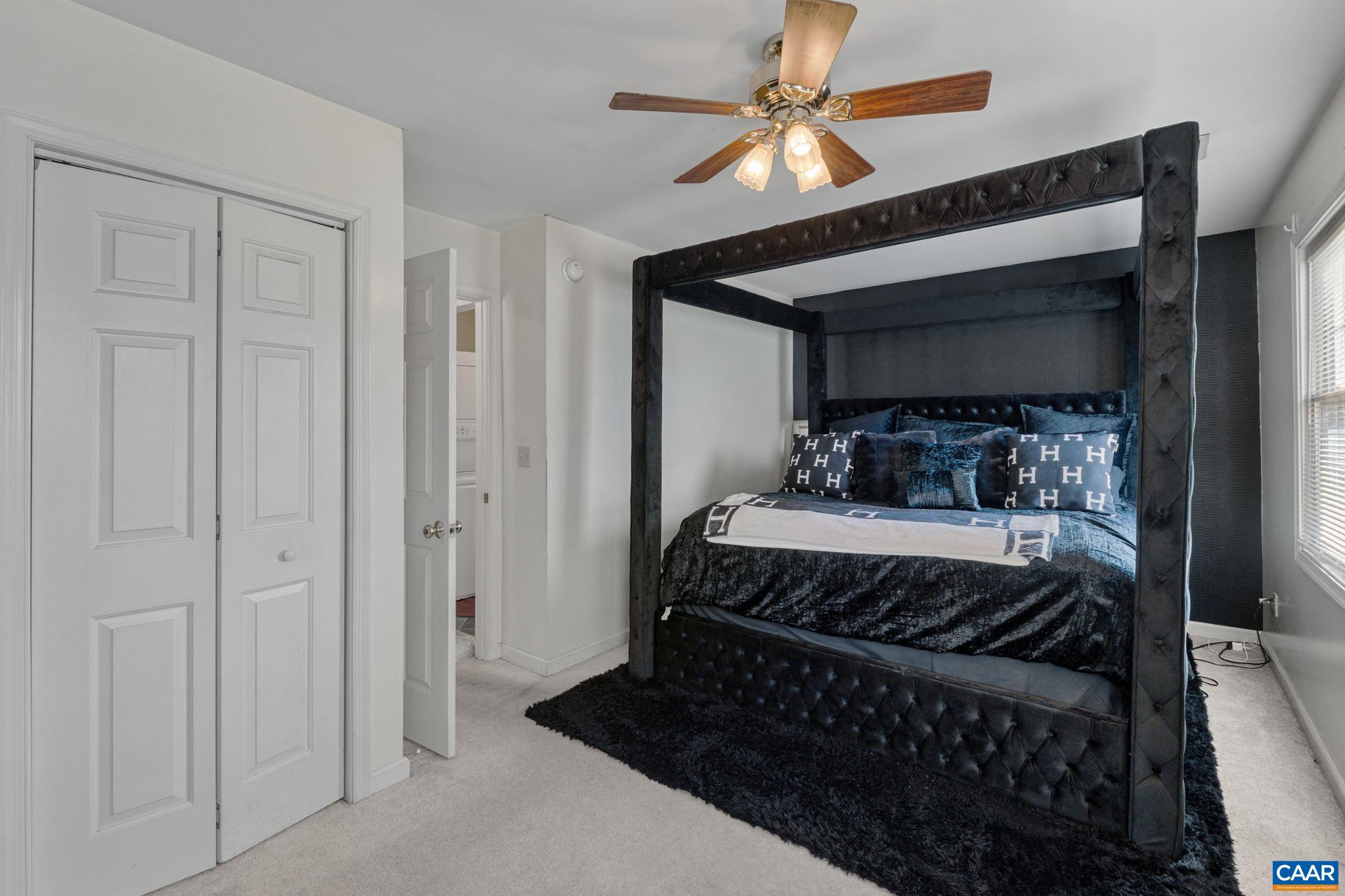 354 NW 10 1/2 ST
