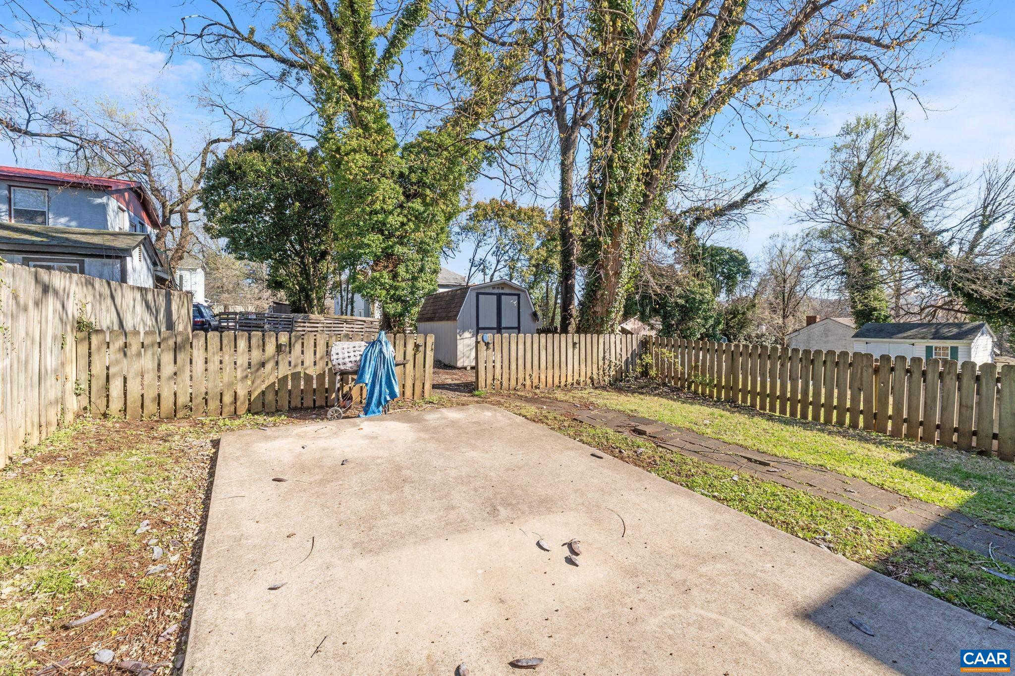 354 NW 10 1/2 ST