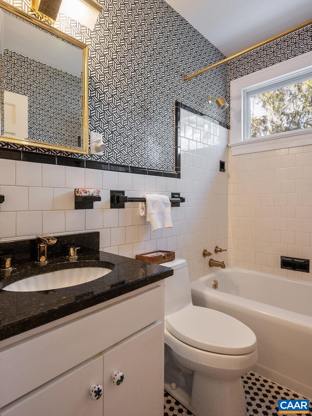 1621 MEADOWBROOK HEIGHTS RD