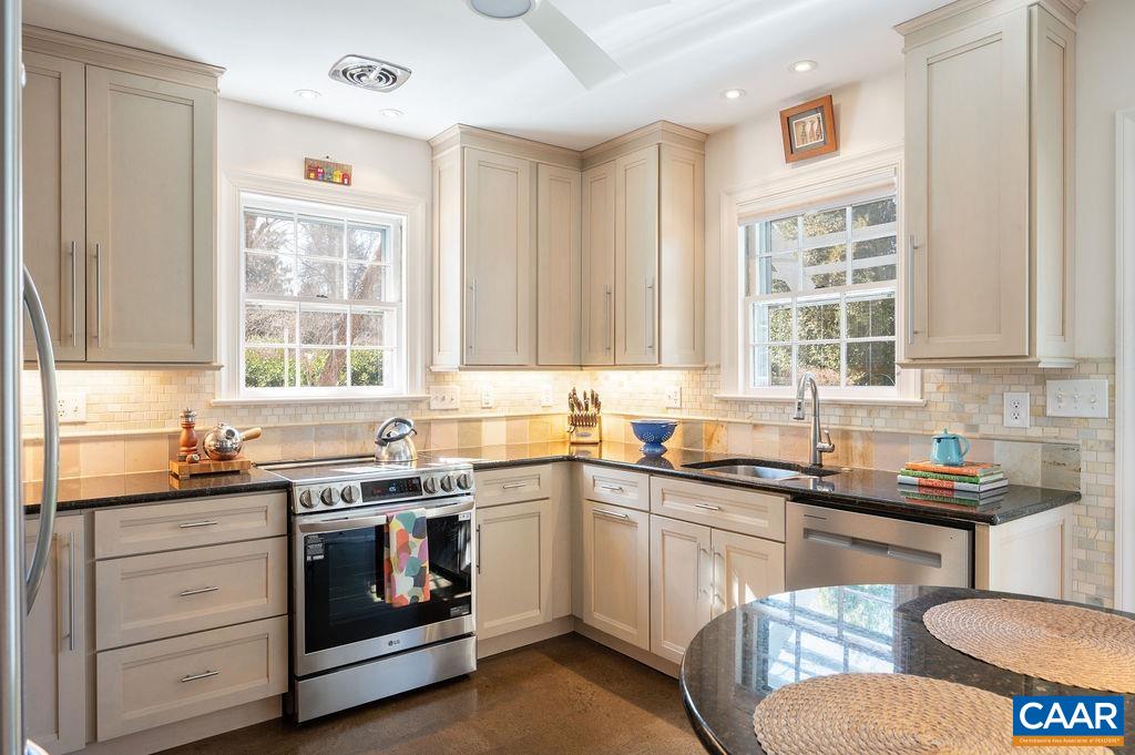 1621 MEADOWBROOK HEIGHTS RD