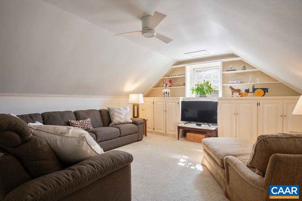 1621 MEADOWBROOK HEIGHTS RD