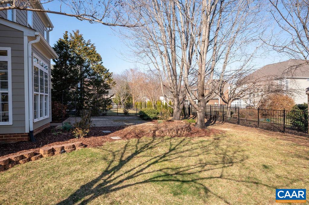 732 RUSSET RD