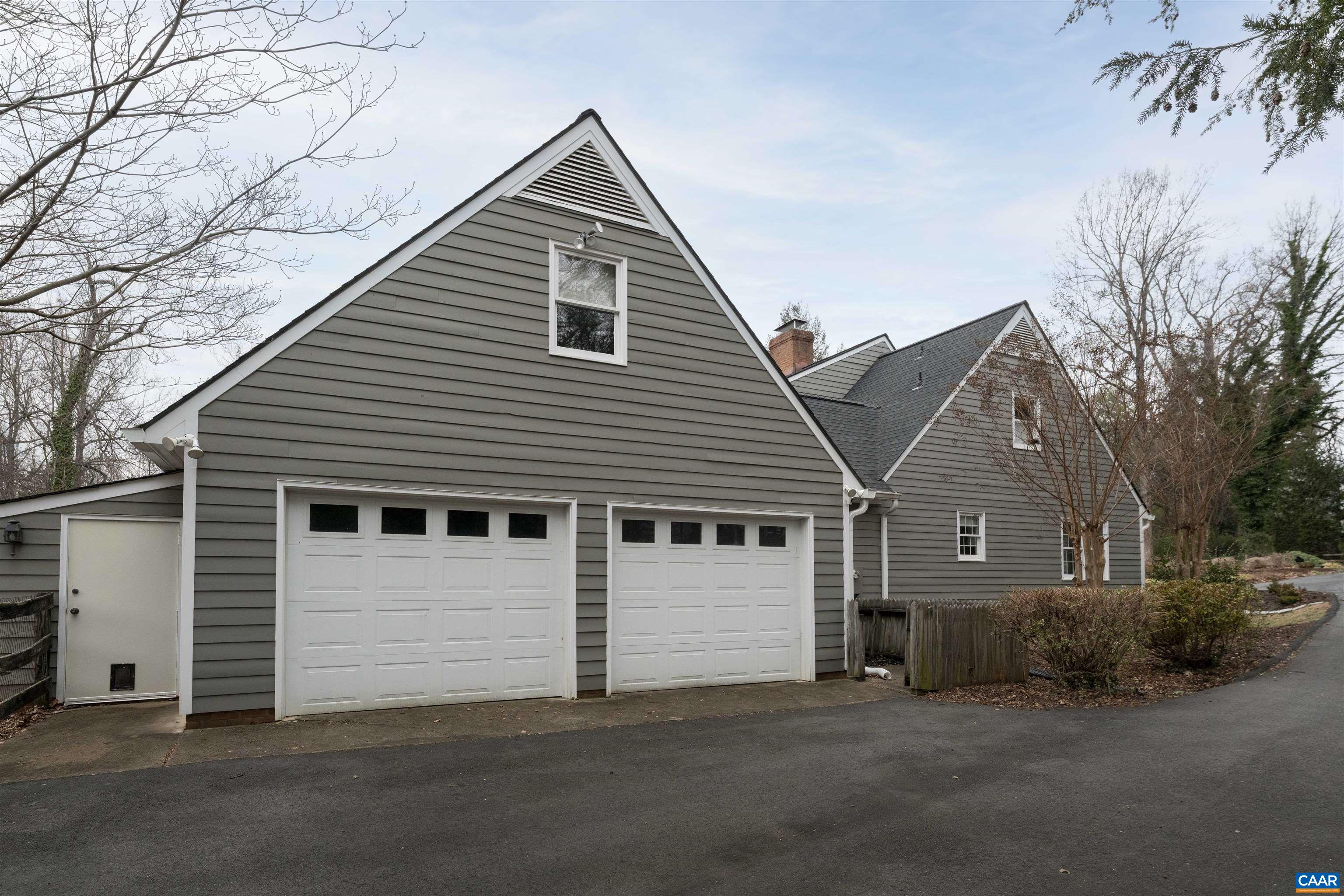 126 BOLLINGWOOD RD
