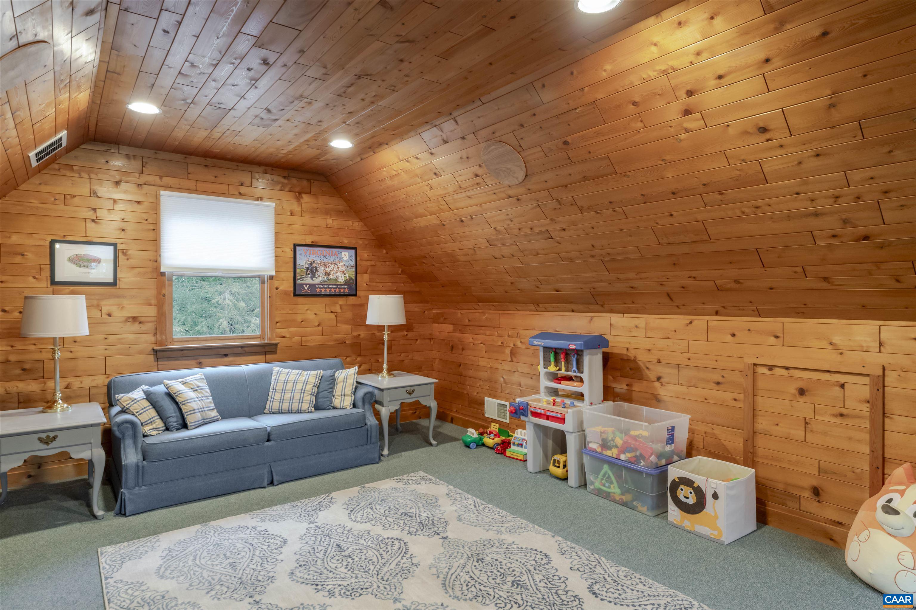 126 BOLLINGWOOD RD