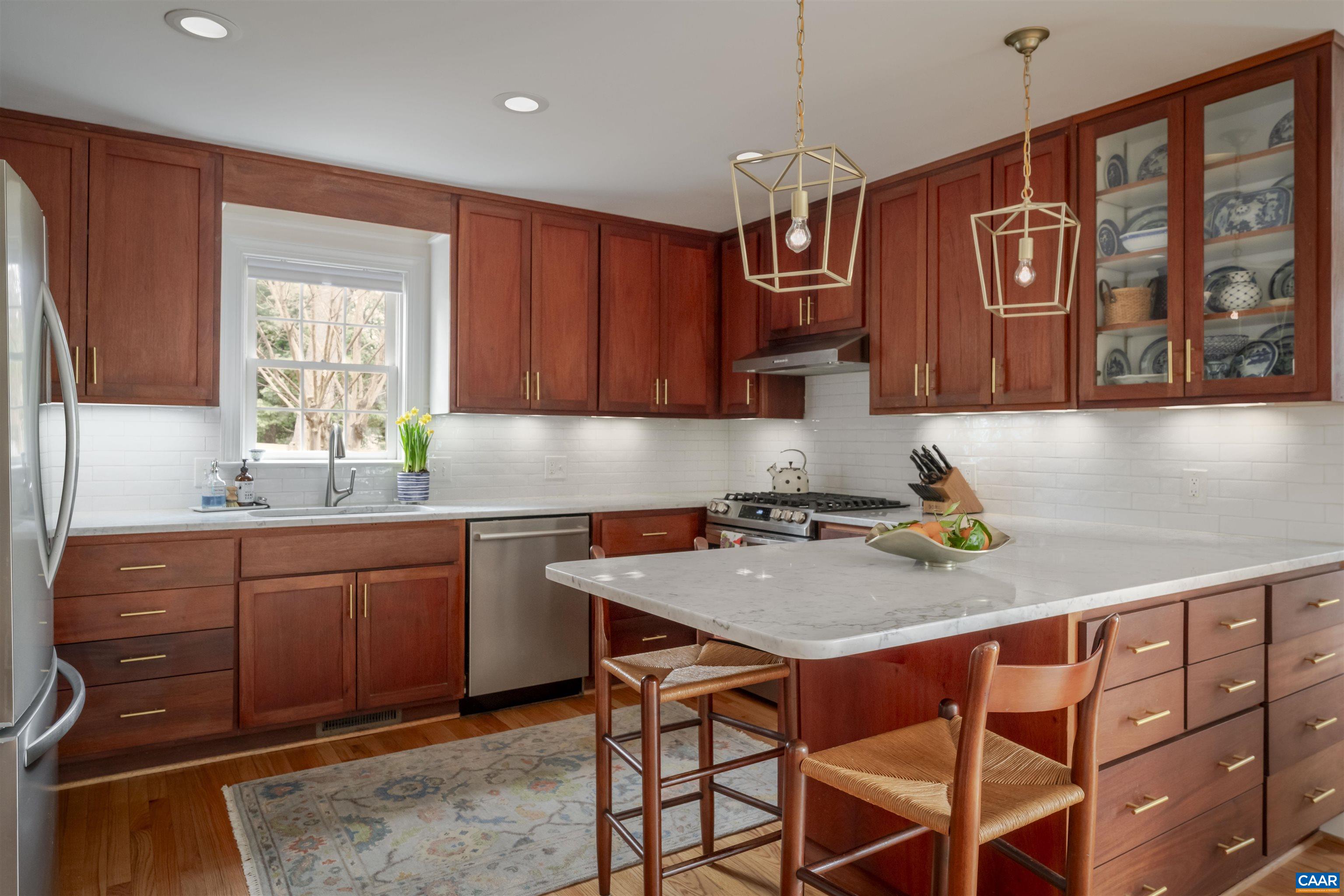 126 BOLLINGWOOD RD