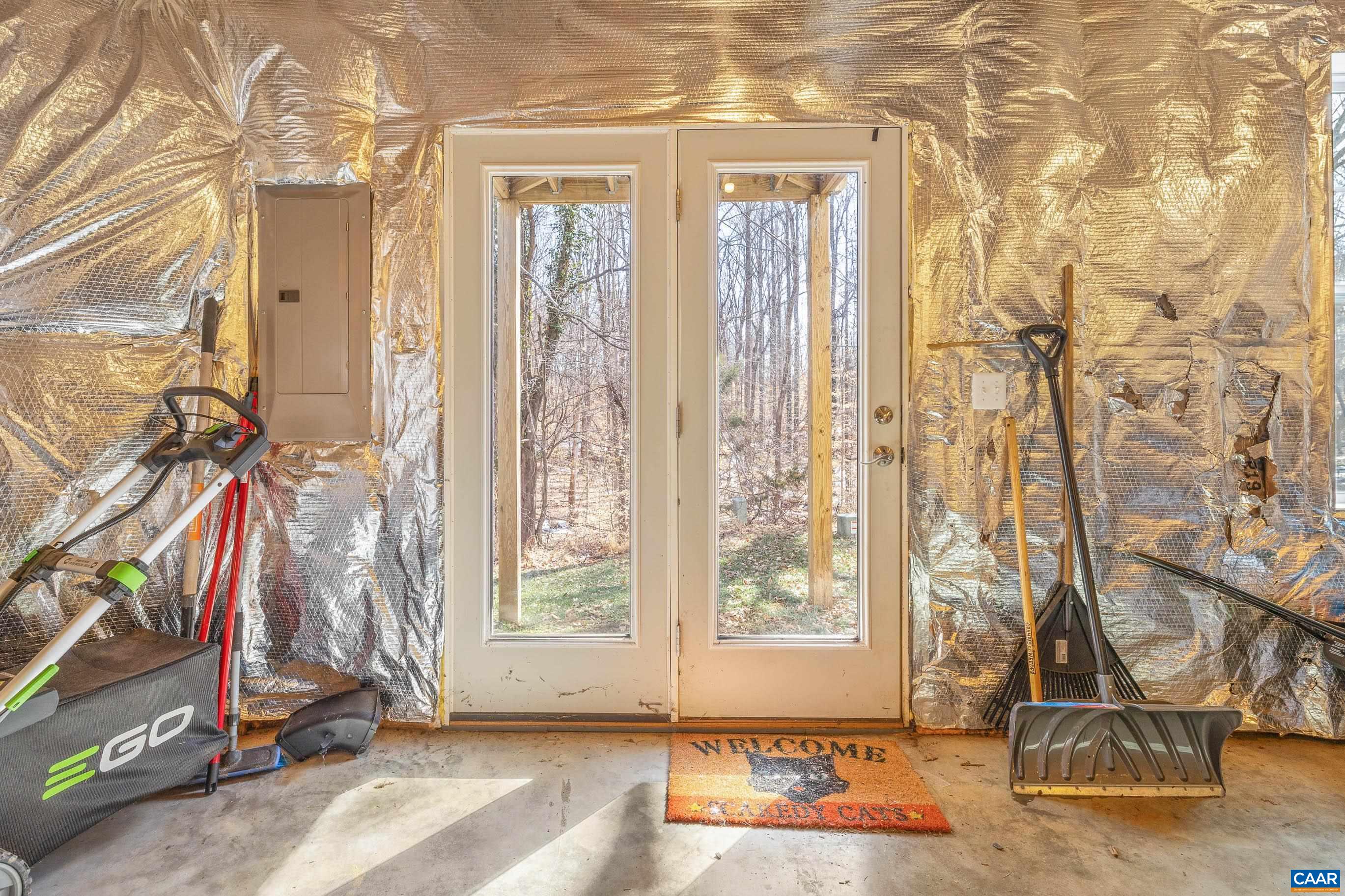 120 LONGWOOD DR Unit: A