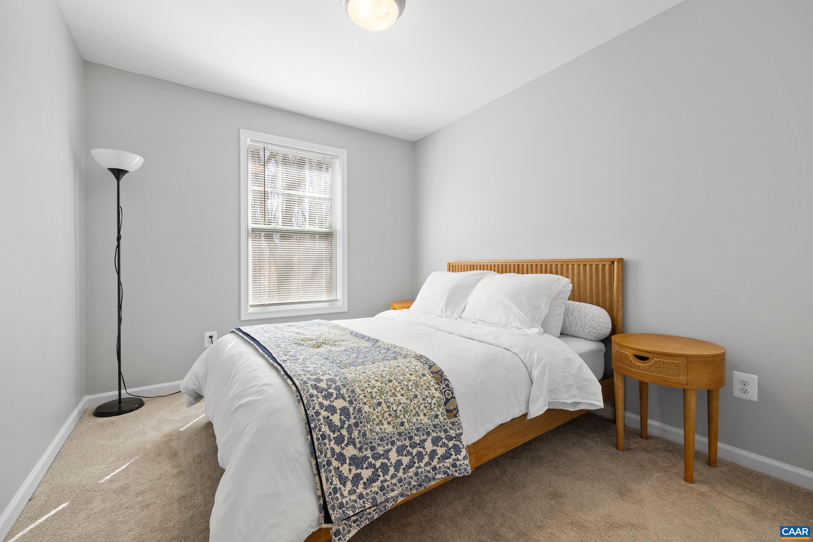 120 LONGWOOD DR Unit: A