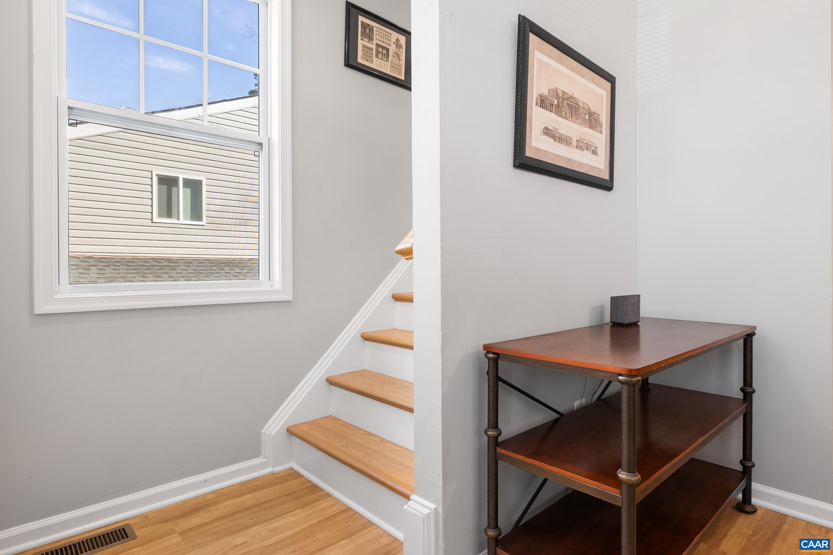 120 LONGWOOD DR Unit: A