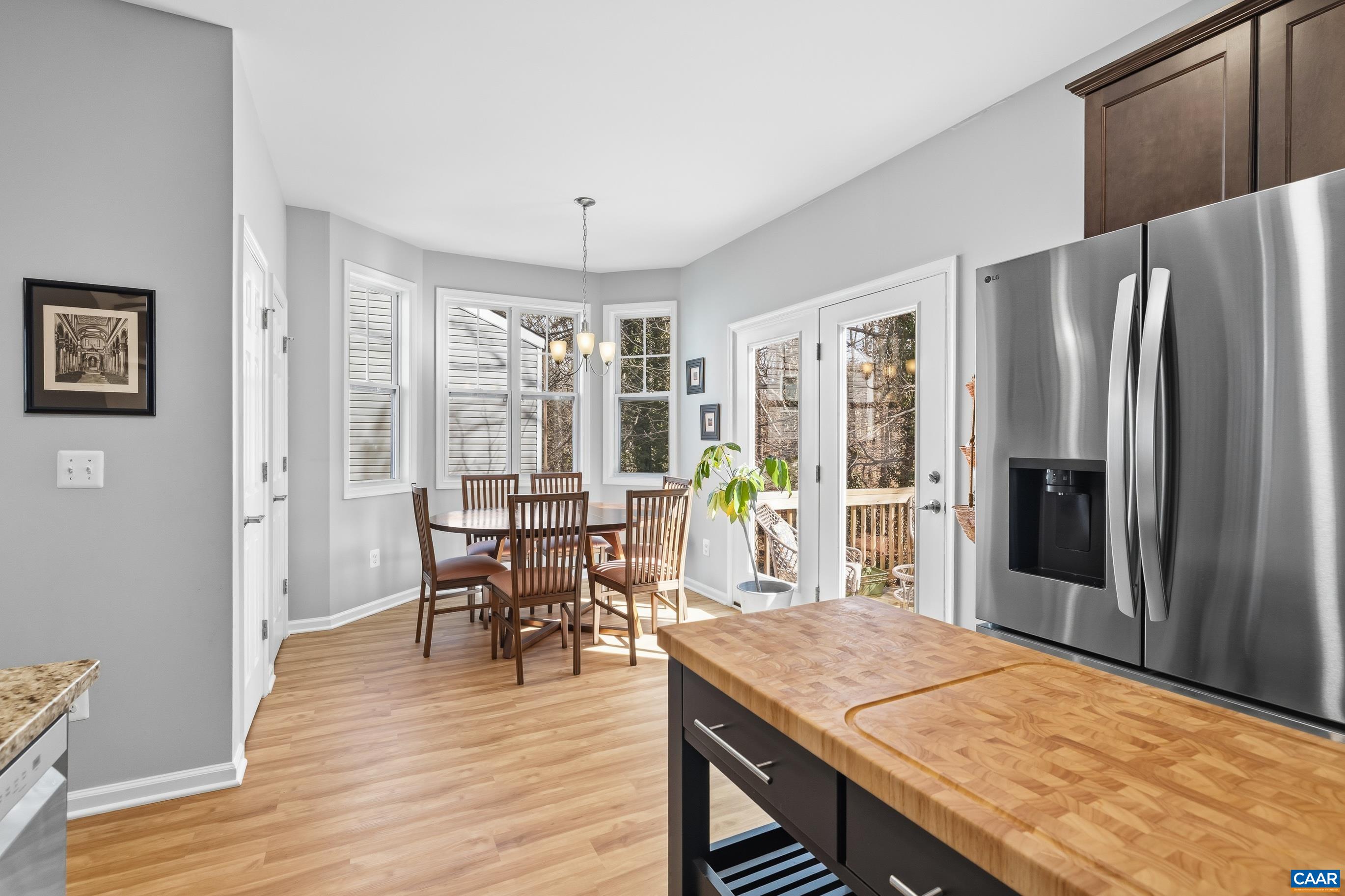 120 LONGWOOD DR Unit: A