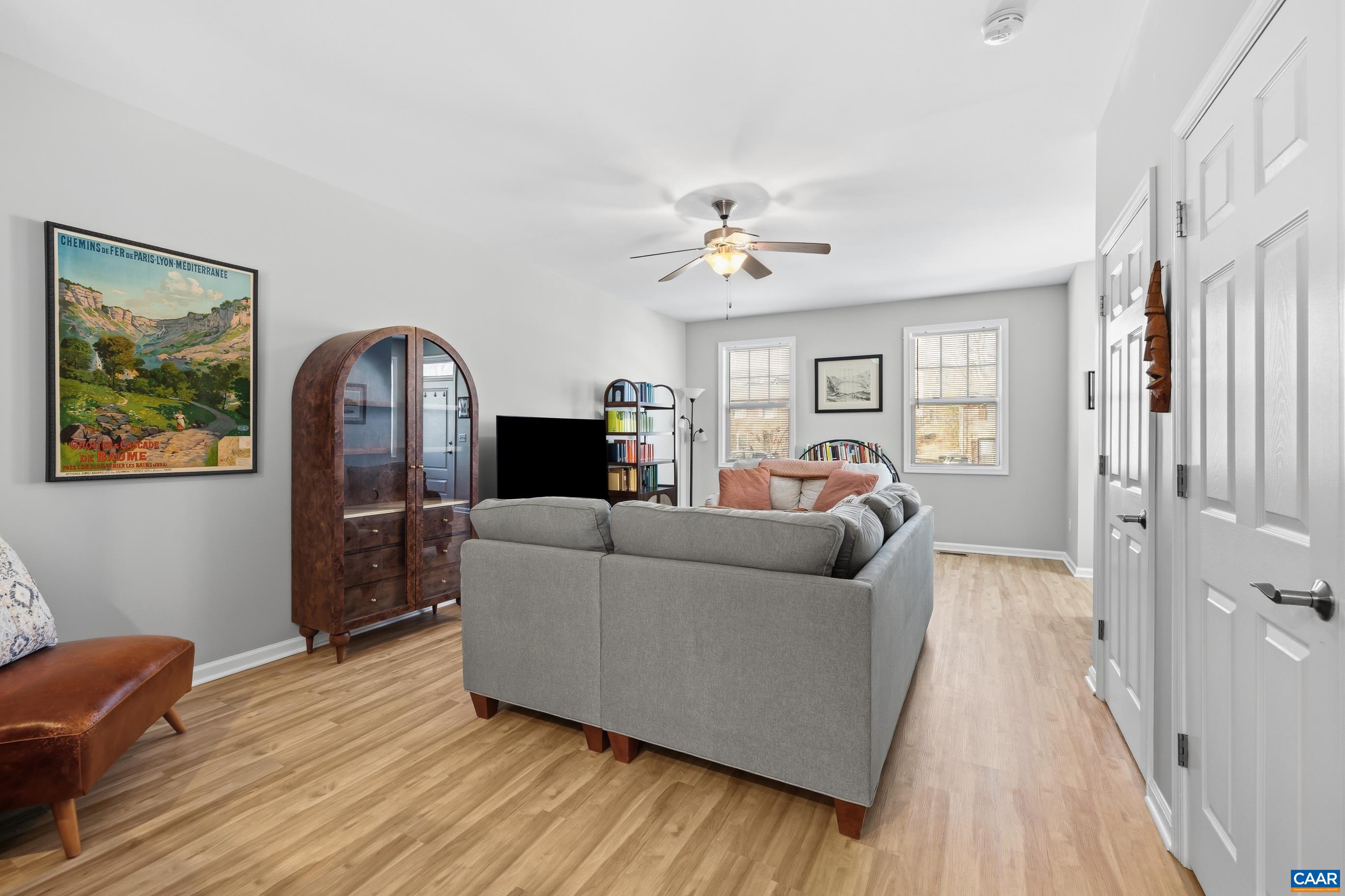 120 LONGWOOD DR Unit: A