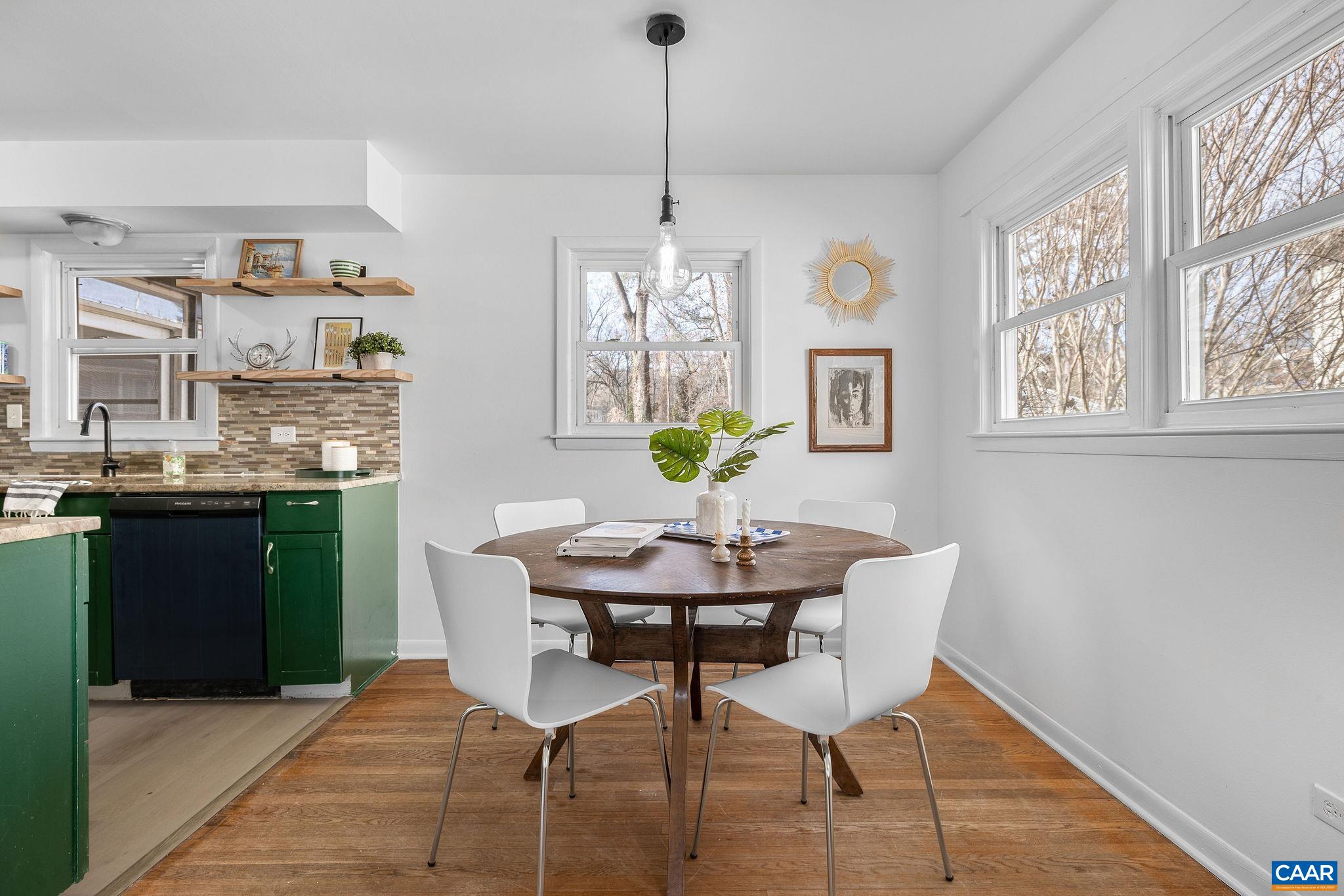 1411 BAKER ST