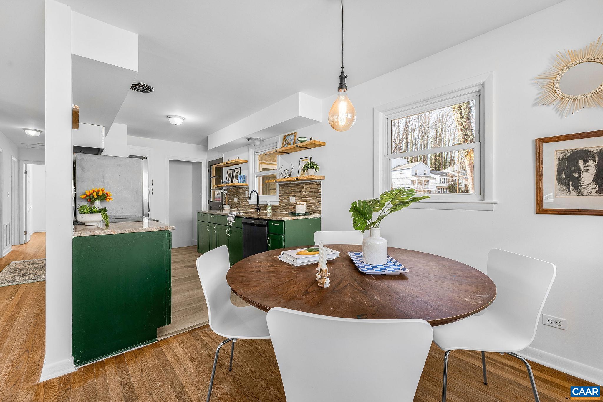 1411 BAKER ST