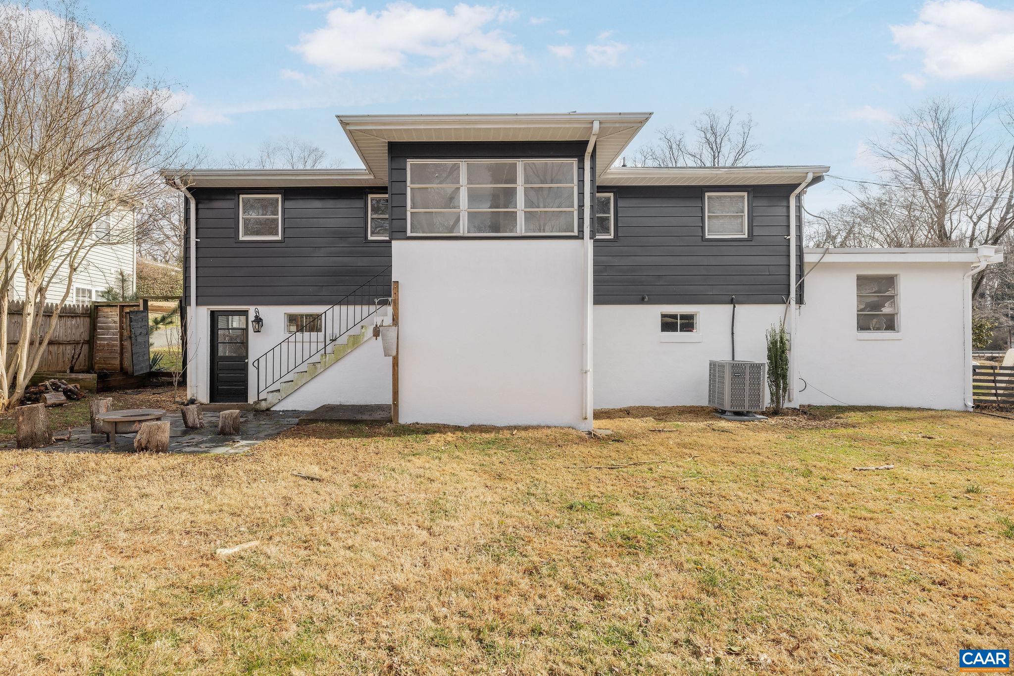 1411 BAKER ST