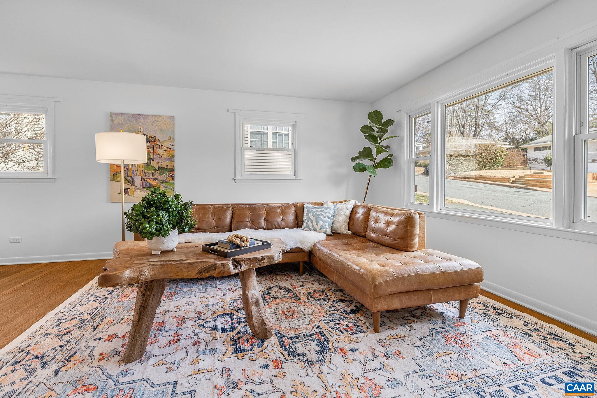 1411 BAKER ST