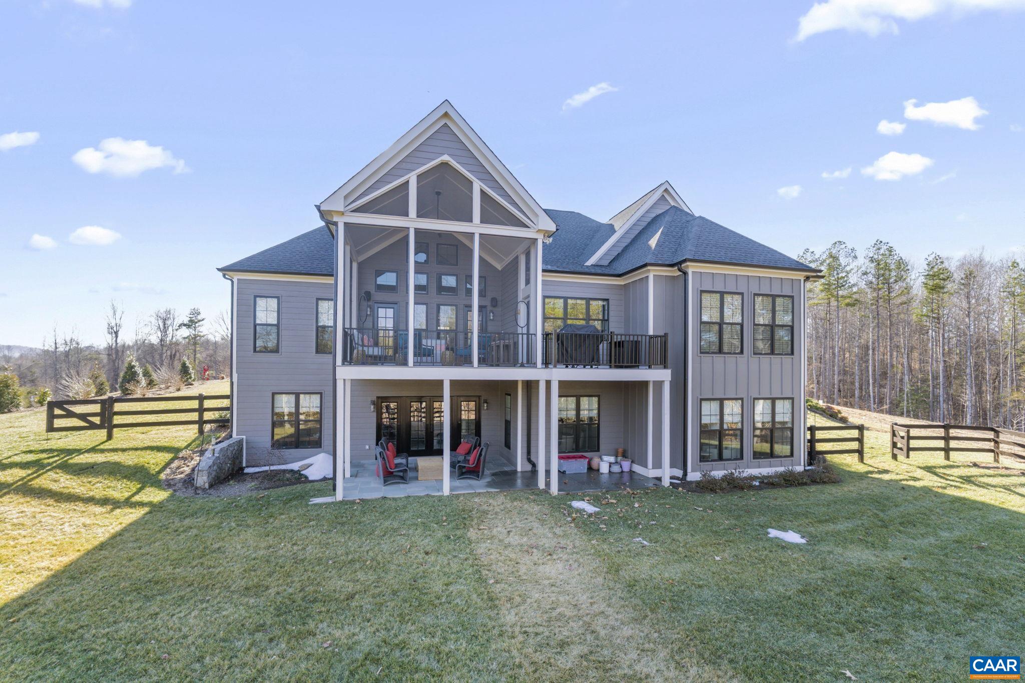 2019 FAIRHILL MOUNTAIN VIEW