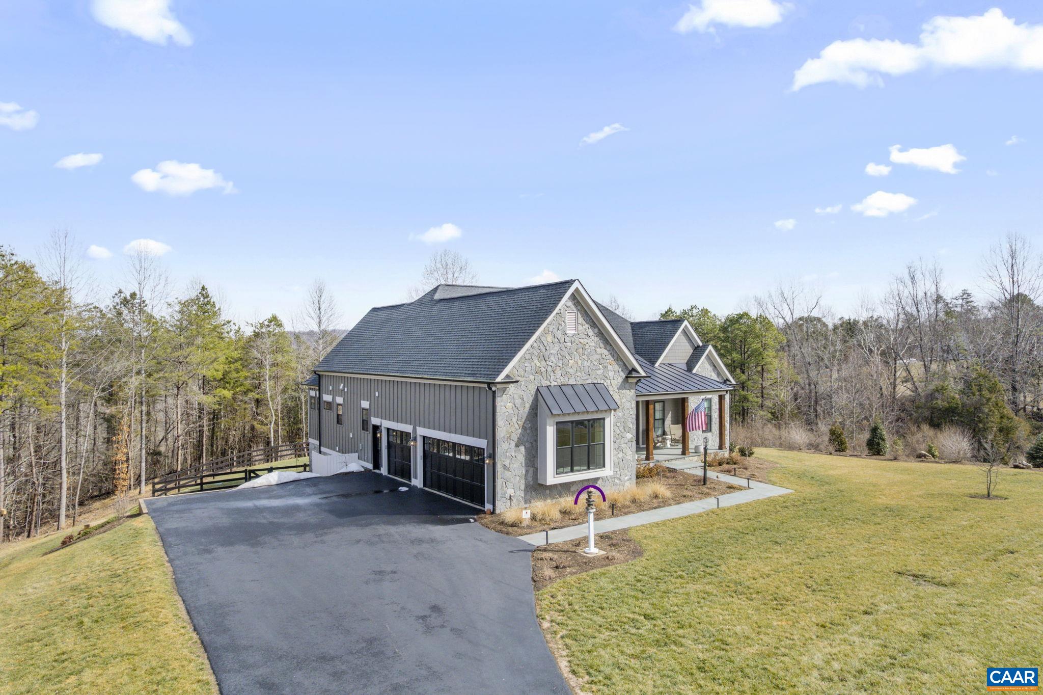 2019 FAIRHILL MOUNTAIN VIEW