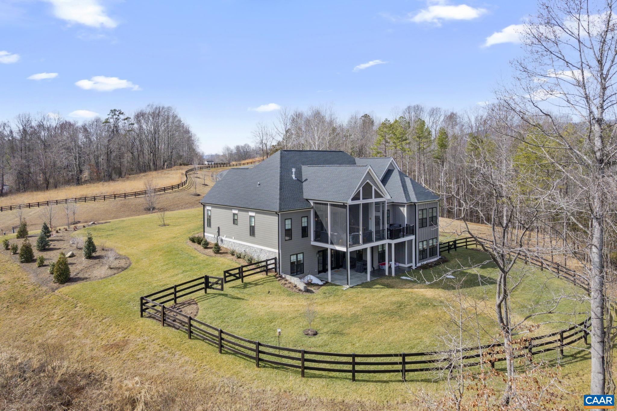 2019 FAIRHILL MOUNTAIN VIEW