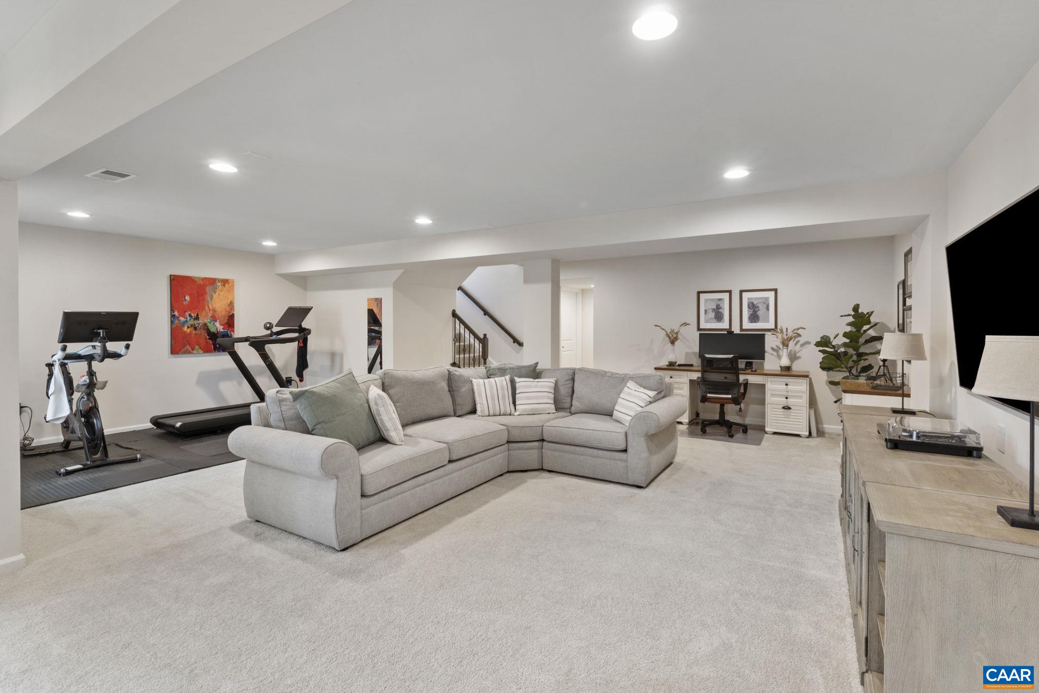 1490 WICKHAM POND DR