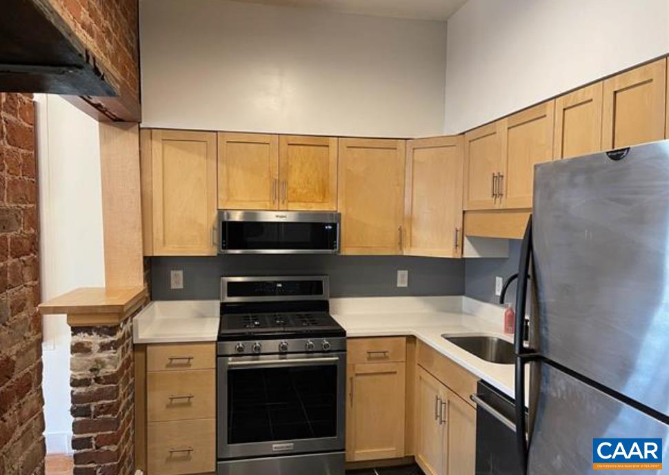 311 5TH ST SW